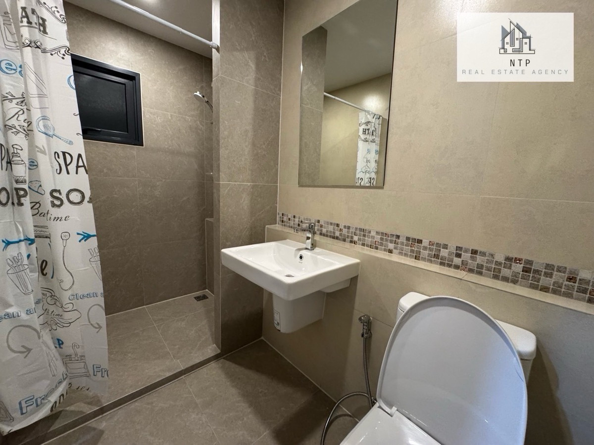 ให้เช่าทาวน์โฮมลาดกระบัง สุวรรณภูมิ : ให้เช่า| For rent Townhome 3 ชั้น 📍 𝐏𝐥𝐞𝐱 𝐎𝐧𝐧𝐮𝐭-𝐖𝐨𝐧𝐠𝐰𝐚𝐞𝐧 ใกล้เมกาบางนา เดินทางไปสุวรรณภูมิเพียง 10 นาที หน้าหมู่บ้านมี Community Mall 🏡🌲 