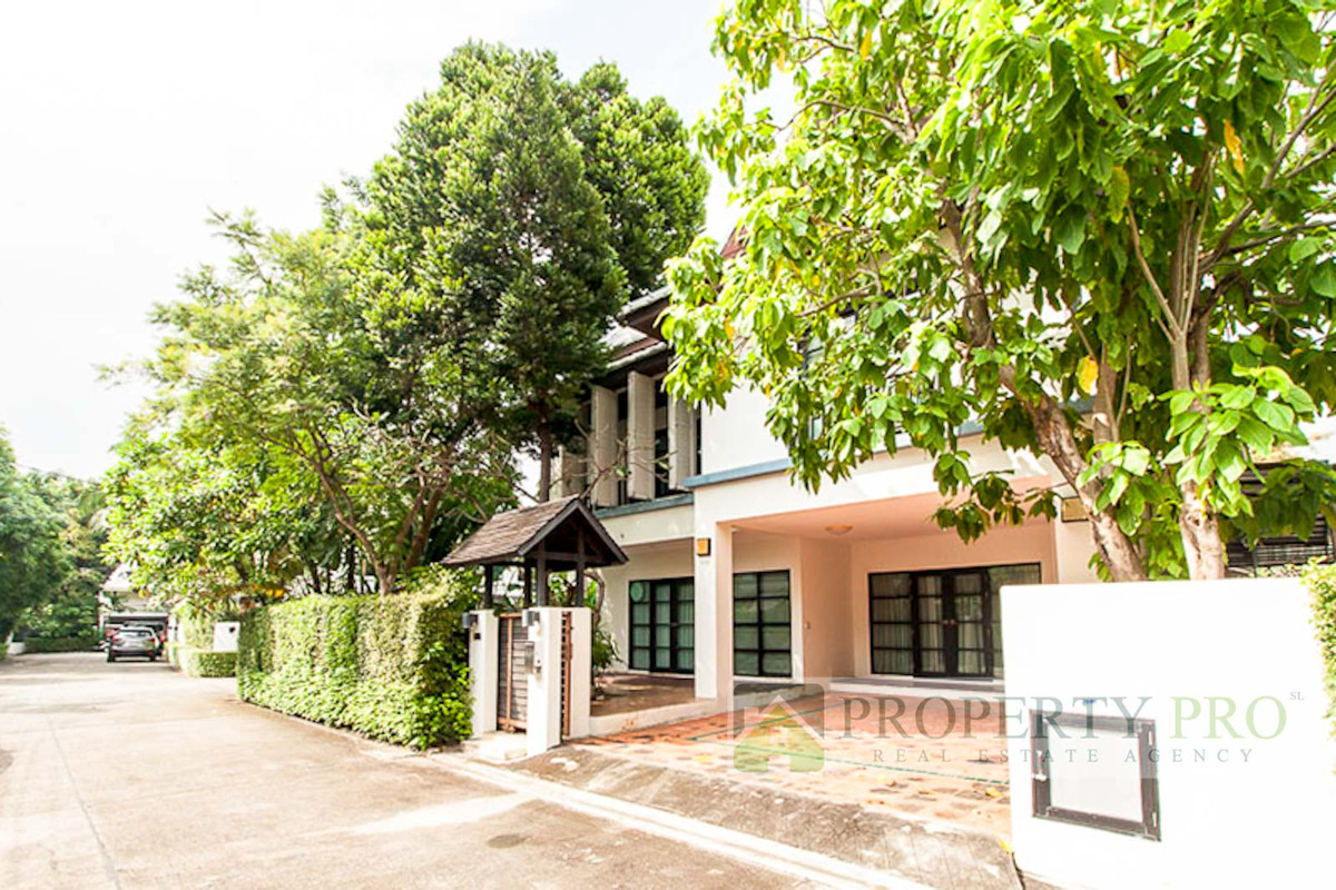 ขายบ้านเกษตร นวมินทร์ ลาดปลาเค้า : ขาย บ้าน ลัดดา ไท รีสอร์ท รามอินทรา 34 บ้านเดี่ยว 86 ตรว 200 ตรม 4 นอน 3 น้ำ หลังมุม พร้อมสระว่ายน้ำ  ใกล้ ประดิษฐ์มนูญธรรม มัยลาภ เกษตรนวมินทร์ วัชรพล ทางด่วน : SL26S-002