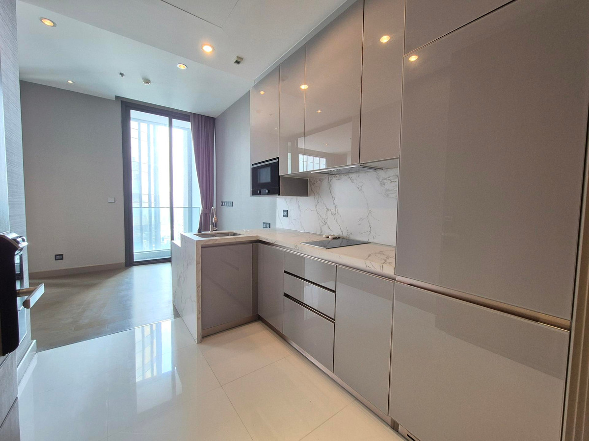 ขายคอนโดพระราม 9 เพชรบุรีตัดใหม่ RCA : ( ขายราคาพิเศษ!! ชั้นสูง!! )​ 1 Bedroom 1 Bathroom 35 ตร.ม. THE ESSE at SINGHA COMPLEX ติดแยกอโศก-เพชรบุรี และ MRT เพชรบุรี 0 เมตร