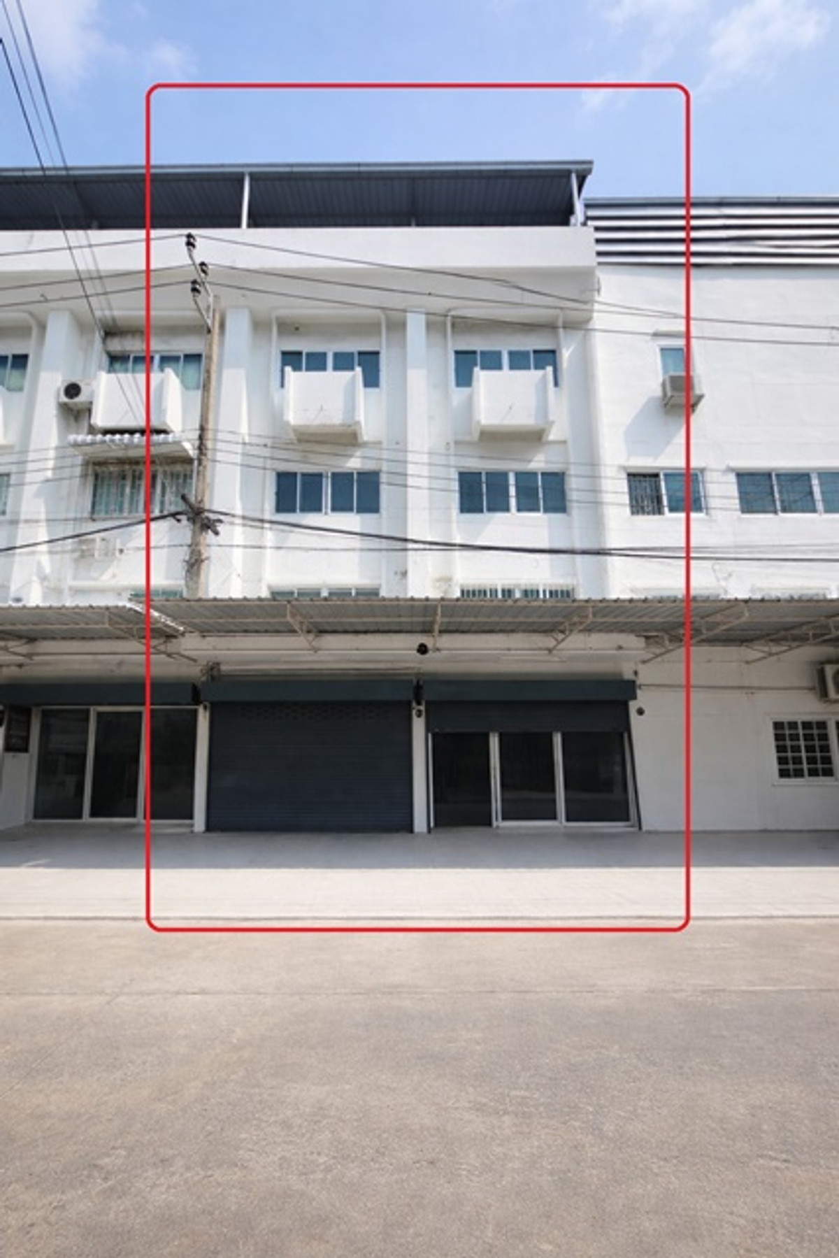 ให้เช่าอาคารพาณิชย์สะพานควาย จตุจักร : 32 ตร.ว. ให้เช่าอาคารพาณิชย์ 4 ชั้น 2 คูหา ใกล้ BTSเสนานิคม 310 ม. BTS รัชโยธิน ซ.พหลโยธิน 31-39 ลาดยาว จตุจักร 400 ตร.ม.