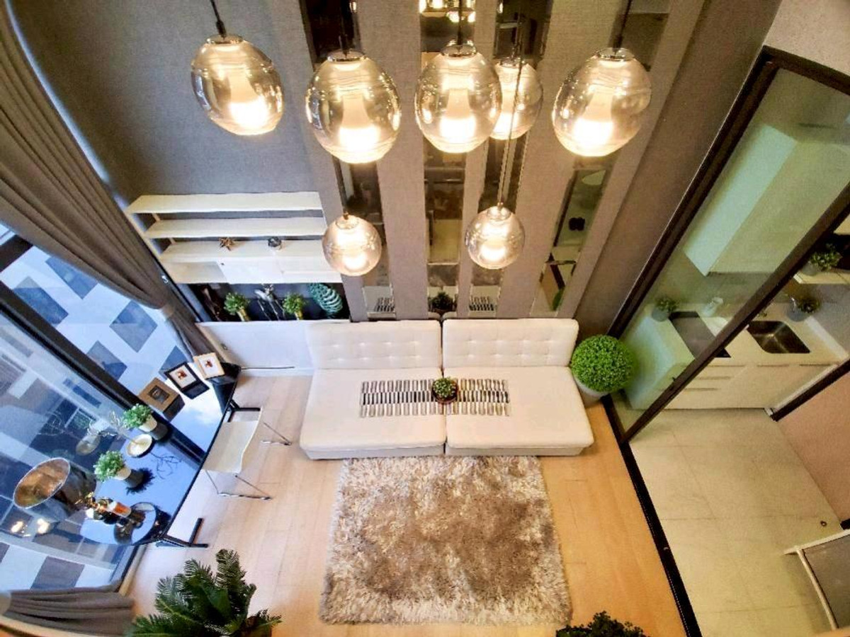 ให้เช่าคอนโดพระราม 9 เพชรบุรีตัดใหม่ RCA : ✨  ใกล้ MRT เพชรบุรี ห้องแต่งสวยหรู สไตล์โรงแรม 5 ดาว บรรยากาศโรแมนติก วิวสวนมักกะสัน โล่งสบายตา ✨
ยินดีรับชาวต่างชาติ