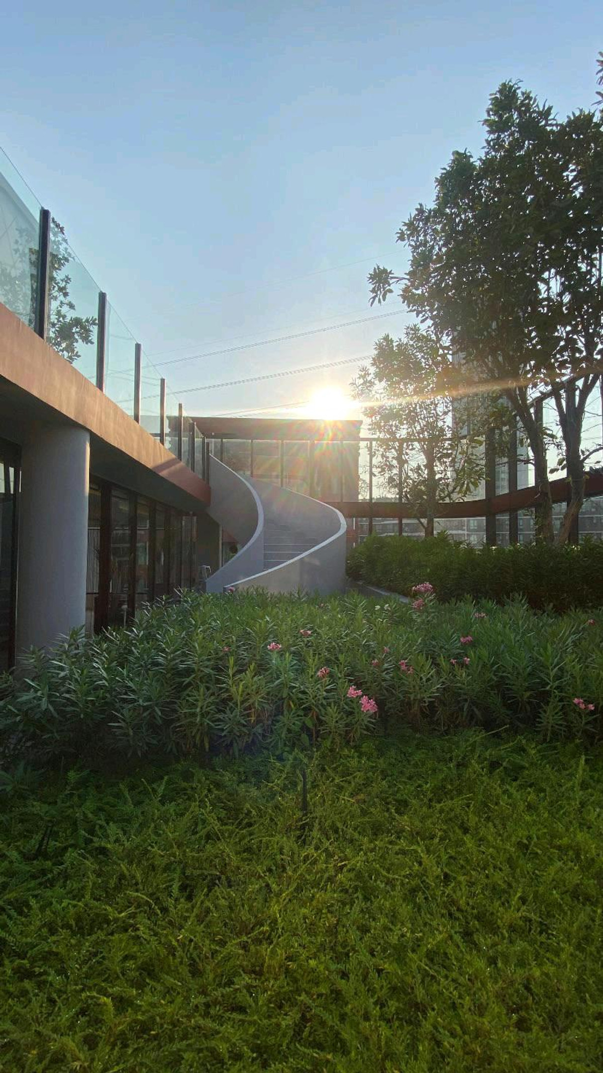 For SaleCondoPathum Thani,Rangsit, Thammasat : 📍 𝗞𝗔𝗩𝗘 𝗪𝗢𝗡𝗗𝗘𝗥𝗟𝗔𝗡𝗗: Condo allows pets🐶🐱🐞 Reserve only 999 baht, easy installments only 4,900, special price 1.79 million baht🎪 Professional customer care. Line:aee2702