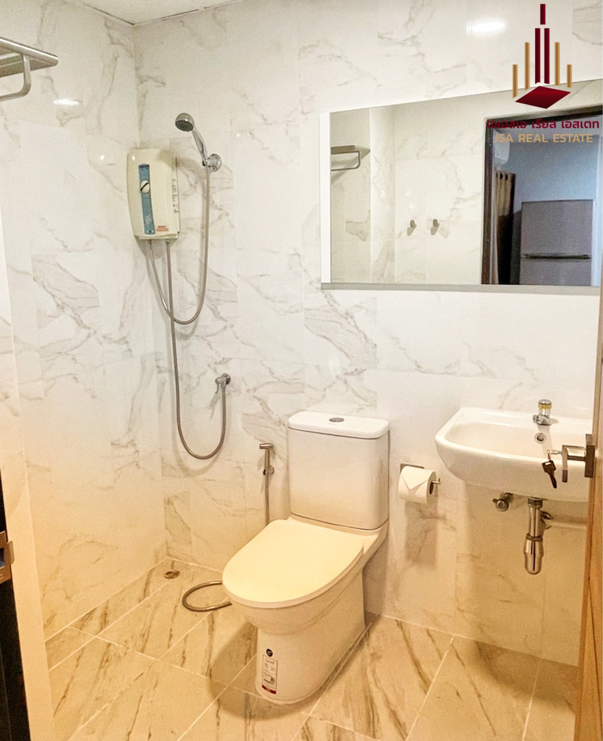 ให้เช่าคอนโดสะพานควาย จตุจักร : ✨ For  Rent: Royal Tower 3  Condo ✨  💰 Only 14,000 THB/month