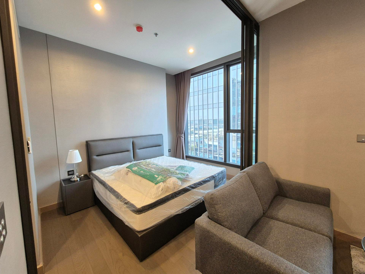 ให้เช่าคอนโดพระราม 9 เพชรบุรีตัดใหม่ RCA : ( รูปห้องจริง!! )​ 1 Bedroom 1 Bathroom 35 ตร.ม. THE ESSE at SINGHA COMPLEX ติดแยกอโศก-เพชรบุรี และ MRT เพชรบุรี 0 เมตร