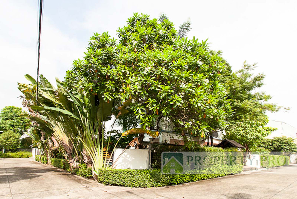 ขายบ้านเกษตร นวมินทร์ ลาดปลาเค้า : ขาย บ้าน ลัดดา ไท รีสอร์ท รามอินทรา 34 บ้านเดี่ยว 86 ตรว 200 ตรม 4 นอน 3 น้ำ หลังมุม พร้อมสระว่ายน้ำ  ใกล้ ประดิษฐ์มนูญธรรม มัยลาภ เกษตรนวมินทร์ วัชรพล ทางด่วน : SL26S-002