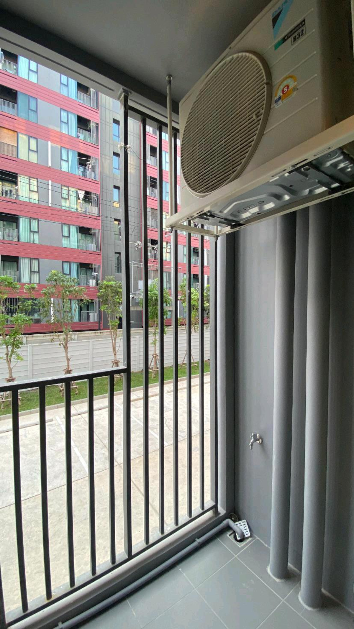 For SaleCondoPathum Thani,Rangsit, Thammasat : 📍 𝗞𝗔𝗩𝗘 𝗪𝗢𝗡𝗗𝗘𝗥𝗟𝗔𝗡𝗗: Condo allows pets🐶🐱🐞 Reserve only 999 baht, easy installments only 4,900, special price 1.79 million baht🎪 Professional customer care. Line:aee2702