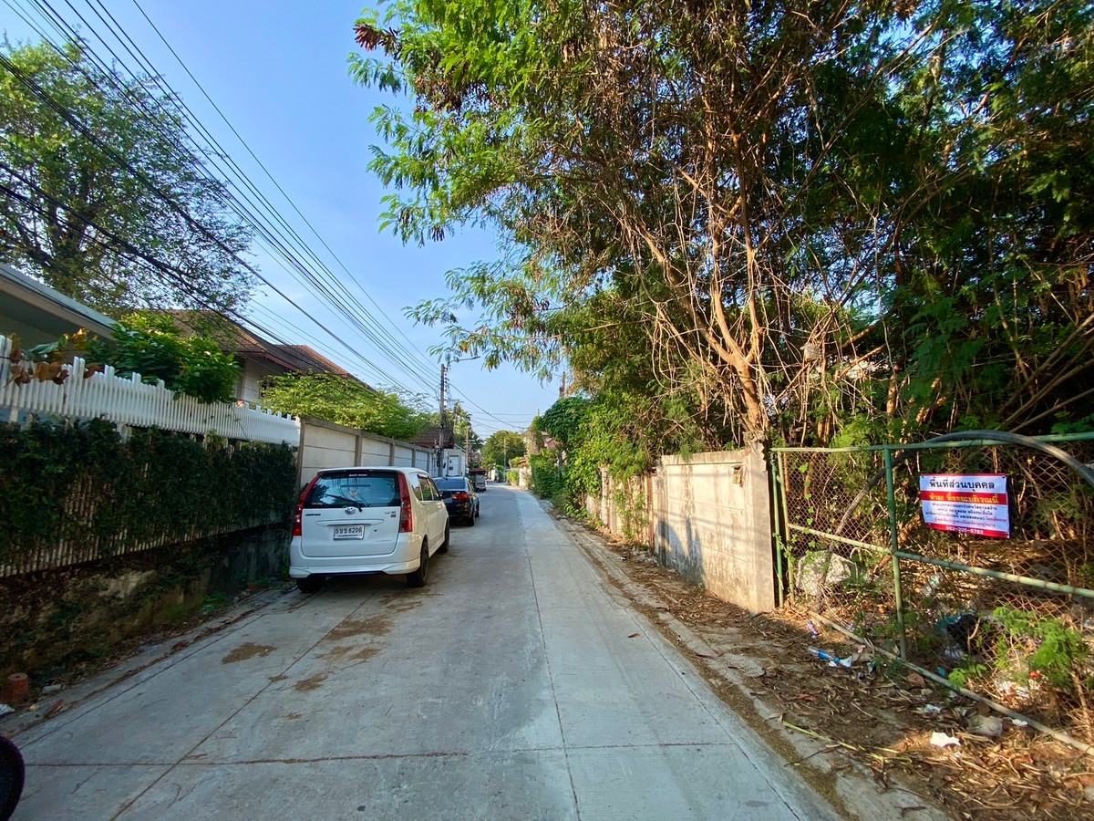 ขายที่ดินรัชดา ห้วยขวาง : ขายที่ดินทำเลศักยภาพ อินทามระ 37 ใจกลางเมือง เหมาะสร้างบ้านหรือพัฒนาอพาร์ทเมนต์ พื้นที่หายากในย่านนี้