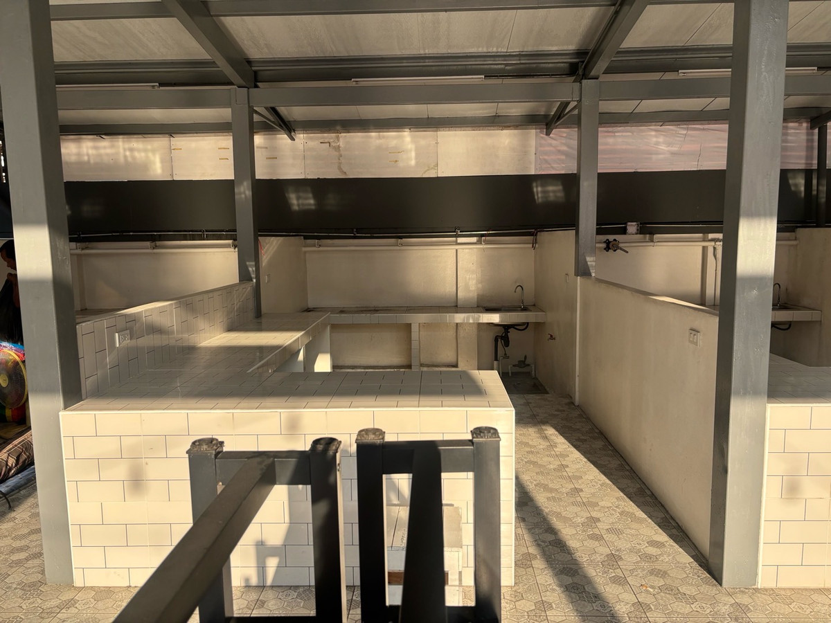 For RentRetail SpaceOnnut, Udomsuk : 🍜✨ Food selling space for rent. in the mall area In the heart of On Nut ✨🍜9000 baht/month, 1 year contract