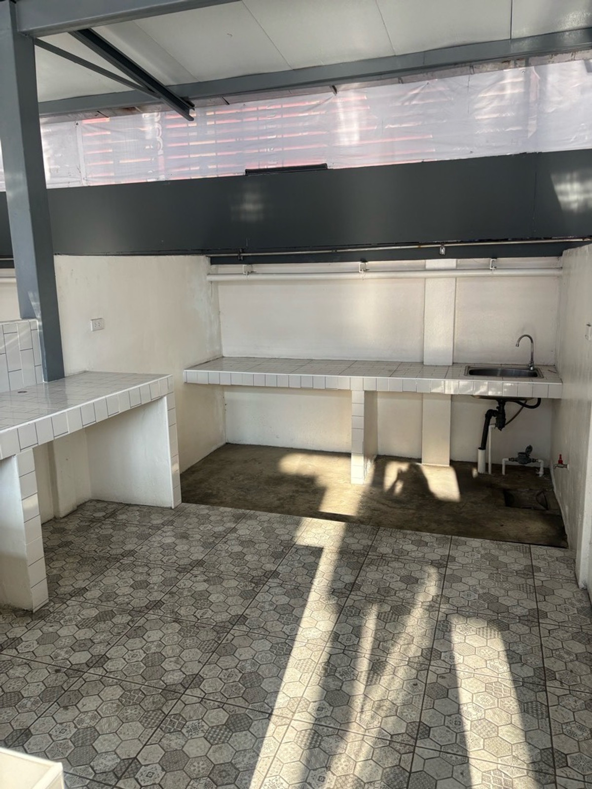 For RentRetail SpaceOnnut, Udomsuk : 🍜✨ Food selling space for rent. in the mall area In the heart of On Nut ✨🍜9000 baht/month, 1 year contract