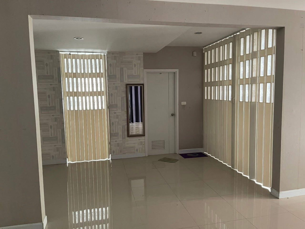 ให้เช่าบ้านสมุทรปราการ สำโรง : ให้เช่าบ้านเดี่ยว พฤกษาดีไลท์ บางนา–ศรีนครินทร์ (ซอยหนามแดง) ใกล้ Mega Bangna เพียง 10 นาที!