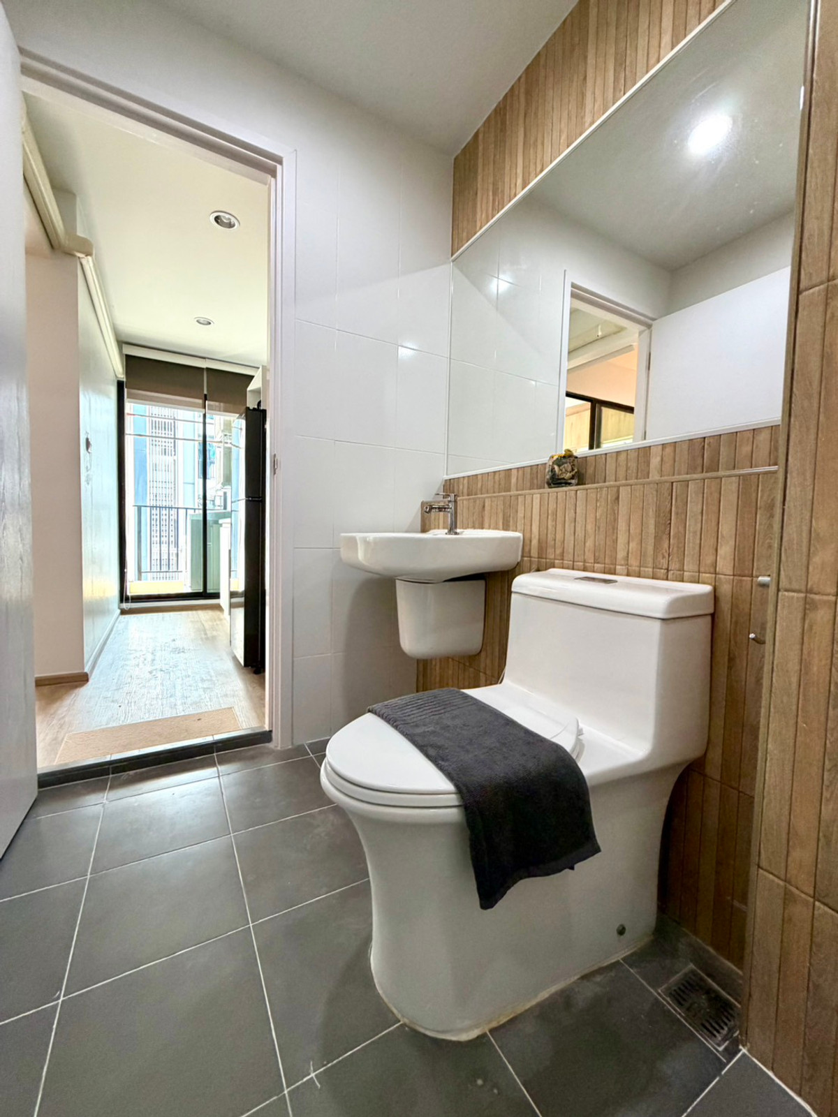 ขายคอนโดอ่อนนุช อุดมสุข : ขายคอนโด : Hi sukhumvi 93 (บีทีเอส บางจาก) (Rt-01)