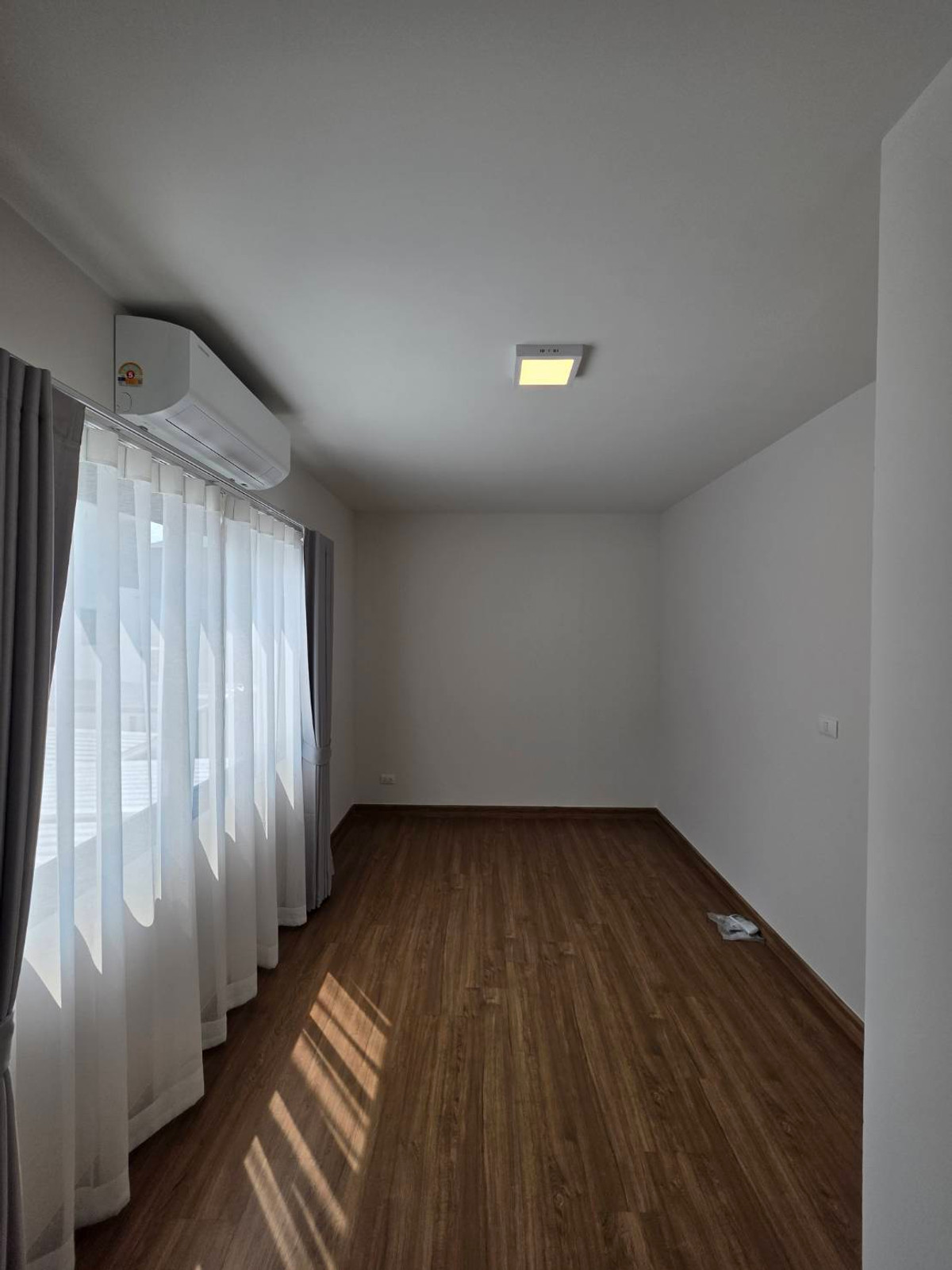 ให้เช่าทาวน์โฮมเกษตรศาสตร์ รัชโยธิน : ให้เช่าทาวน์โฮม บ้านกลางเมือง พหลฯ - รามอินทรา ใกล้ แม็คโคร เทพรักษ์ เพียง 3 นาที