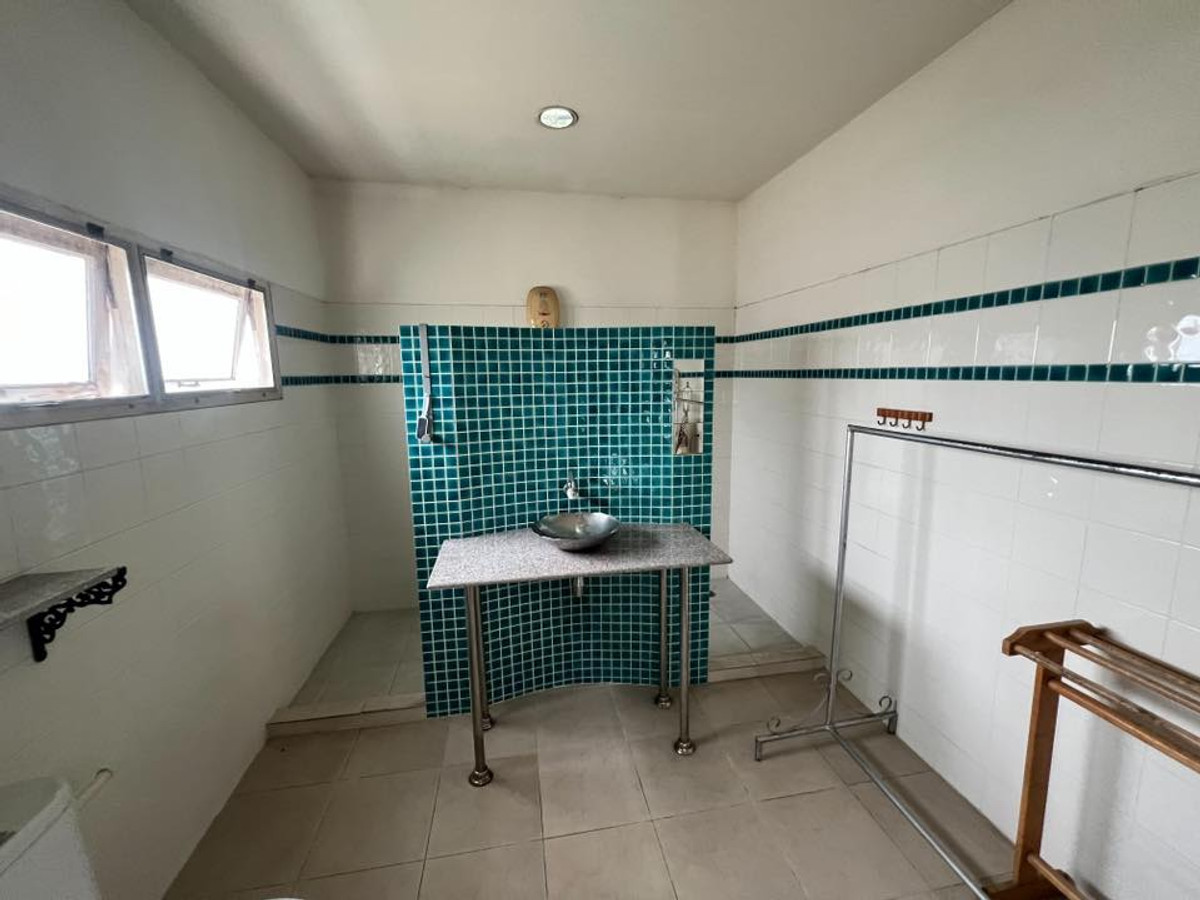 ให้เช่าบ้านเลียบทางด่วนรามอินทรา : ให้เช่า!! คฤหาสน์หรู 5 ห้องนอน 650 ตร.ม. ติดถนนรามอินทรา & รถไฟฟ้าสายสีชมพู | หมู่บ้านแมกไม้ รามอินทรา 103/3