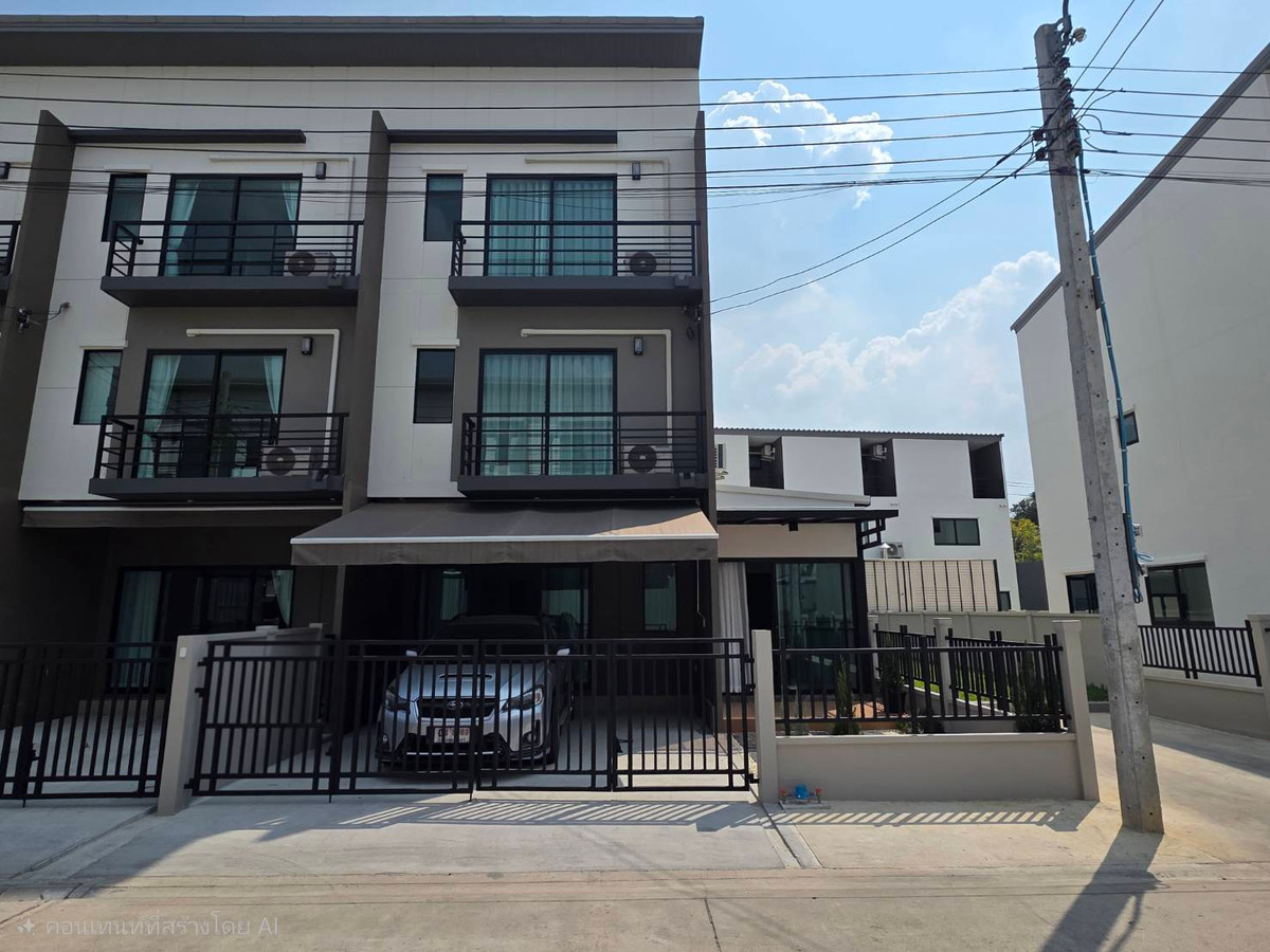 For RentTownhomeKasetsart, Ratchayothin : Townhome for rent Baan Klang Muang Phahon - Ramintra, near Makro Theparak, only 3 minutes.