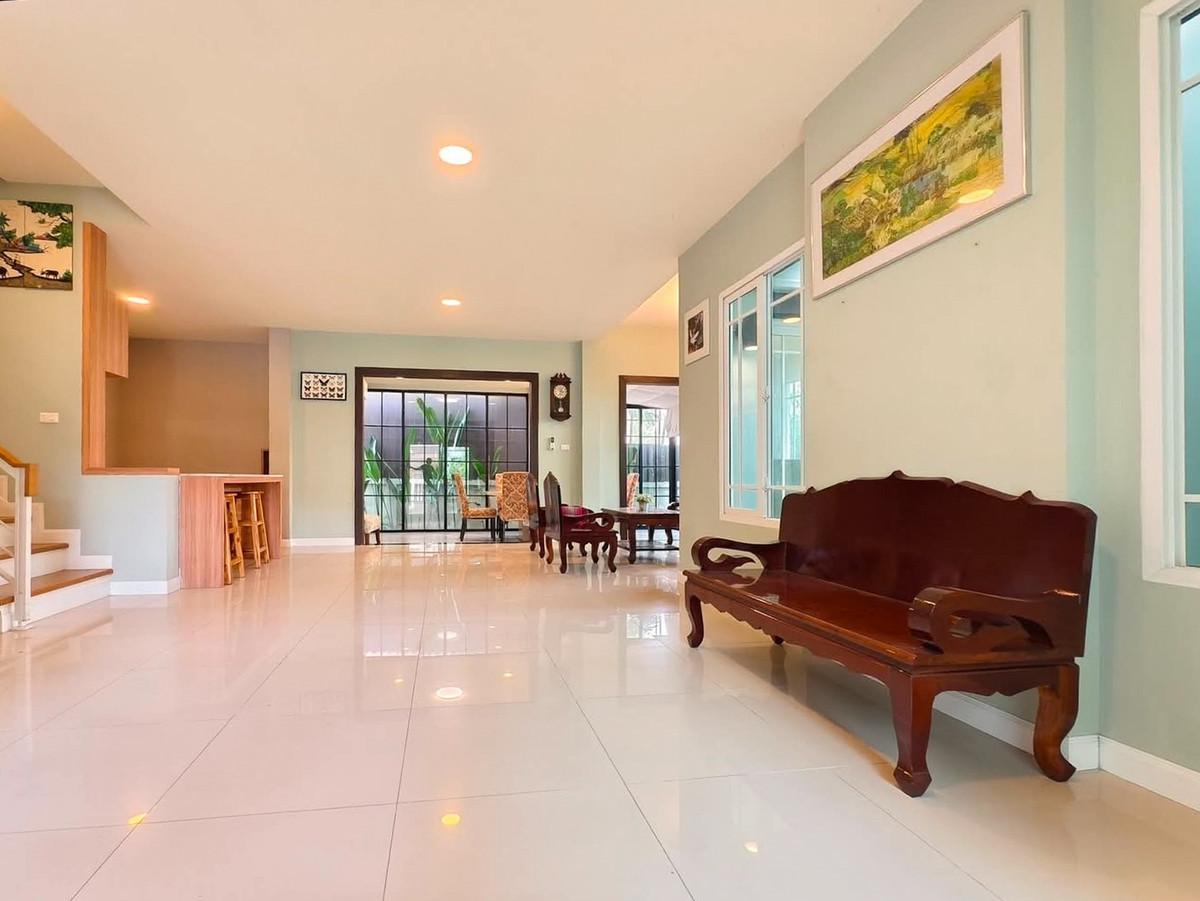 ขายบ้านพัฒนาการ ศรีนครินทร์ : บ้านเดี่ยวขายพร้อมผู้เช่า ใกล้รถไฟฟ้า YL ศรีกรีฑา เชื่อมต่อได้ทั้ง ศรีนครินทร์-พัฒนาการ-พระราม 9 🚃