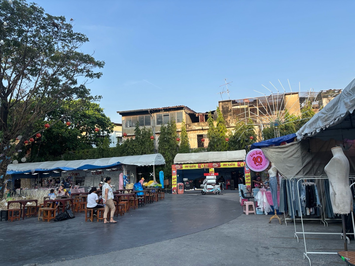 For RentRetail SpaceOnnut, Udomsuk : 🍜✨ Food selling space for rent. in the mall area In the heart of On Nut ✨🍜9000 baht/month, 1 year contract