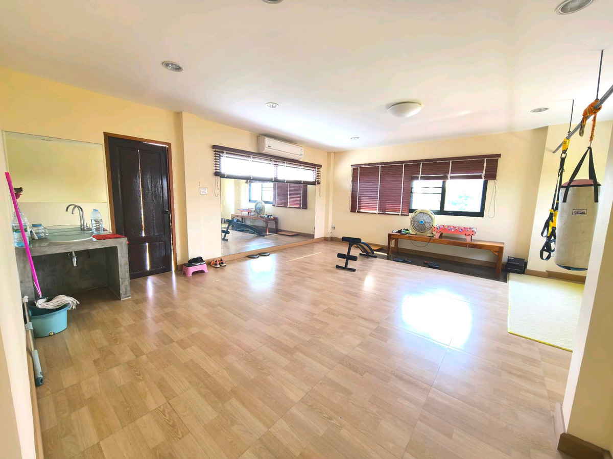 ขายบ้านบางแค เพชรเกษม : ขายบ้าน 2 ชั้น ม.เรืองอนันต์ เพชรเกษม 64 พร้อมที่ดินแปลงใหญ่  ที่ดิน 225 ตร.วา ใกล้สถานี MRTบางแค ใกล้ห้าง ตลาดสด