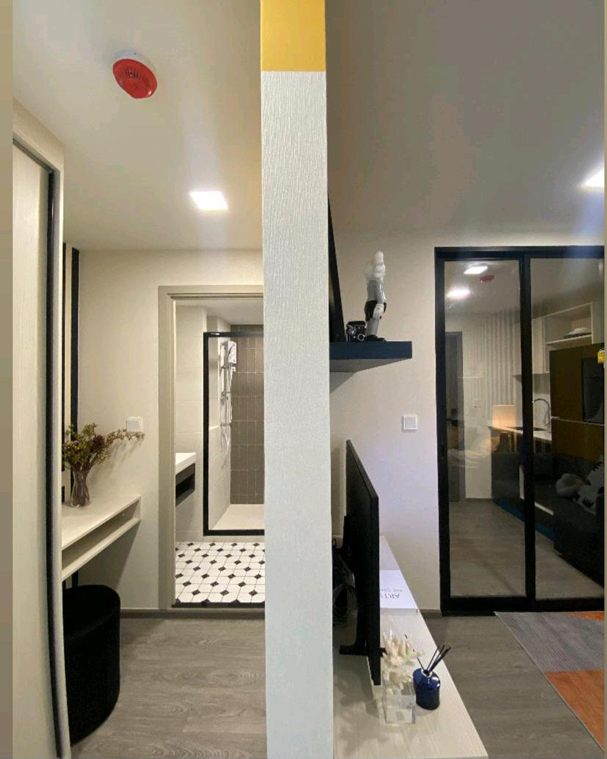 For SaleCondoPathum Thani,Rangsit, Thammasat : 📍 𝗞𝗔𝗩𝗘 𝗪𝗢𝗡𝗗𝗘𝗥𝗟𝗔𝗡𝗗: Condo allows pets🐶🐱🐞 Reserve only 999 baht, easy installments only 4,900, special price 1.79 million baht🎪 Professional customer care. Line:aee2702