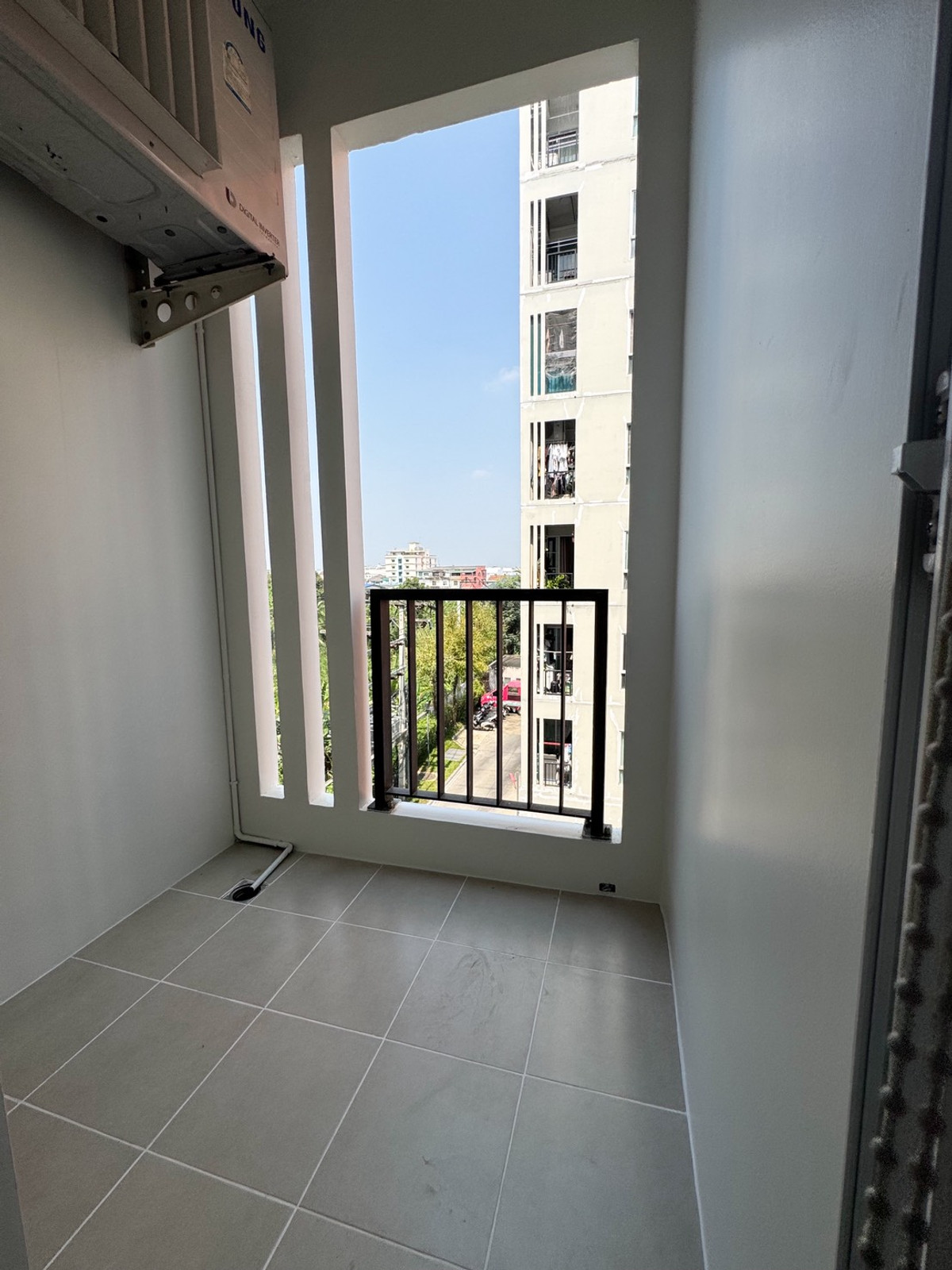 ขายคอนโดปิ่นเกล้า จรัญสนิทวงศ์ : ขาย !!! คอนโด  (UNIO Charan 3) ยูนิโอ จรัญฯ 3  ตกแต่งพร้อมเข้าอยู่ ห้องขนาด 28 ตร.ม. ใกล้ MRT ท่าพระ