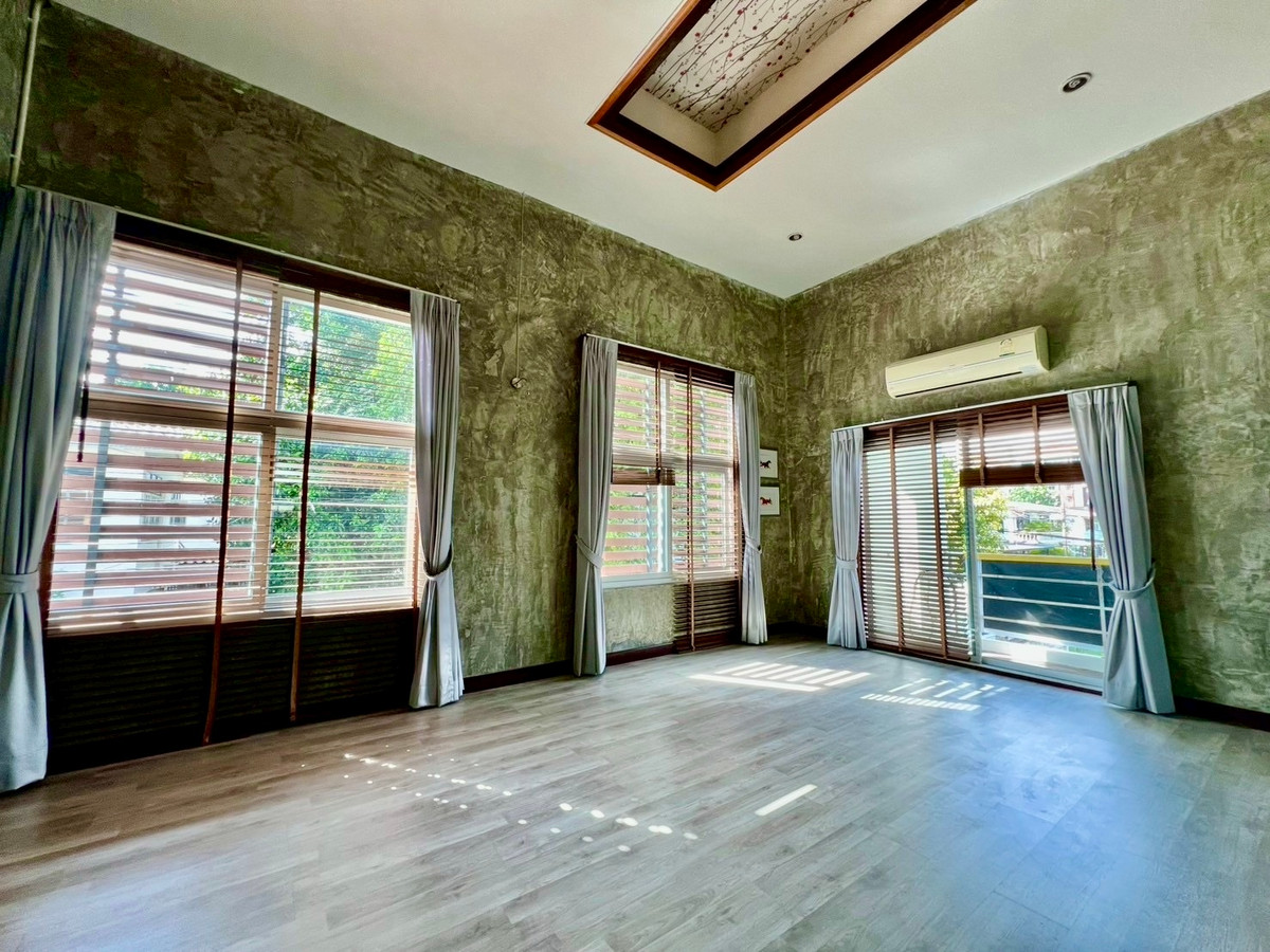 ให้เช่าบ้านลาดพร้าว เซ็นทรัลลาดพร้าว : ให้เช่า บ้านเดี่ยวหลังมุม สไตล์โฮมออฟฟิศ | วิภาวดี 20 | ทำเลใจกลางเมือง เหมาะอยู่อาศัยหรือทำสำนักงานส่วนตัว