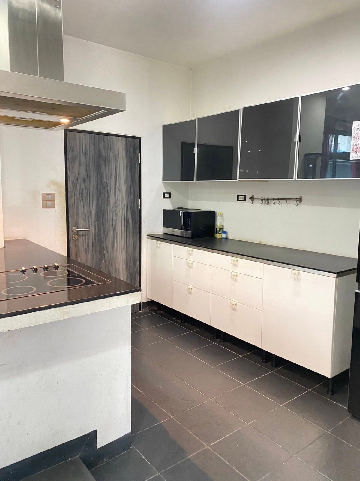 ขายบ้านพุทธมณฑล ศาลายา : บ้านเดี่ยว พุทธมณฑลสาย 2 บ้านหลังหัวมุม พื้นที่รอบบ้านกว้าง โปร่ง ลมดี