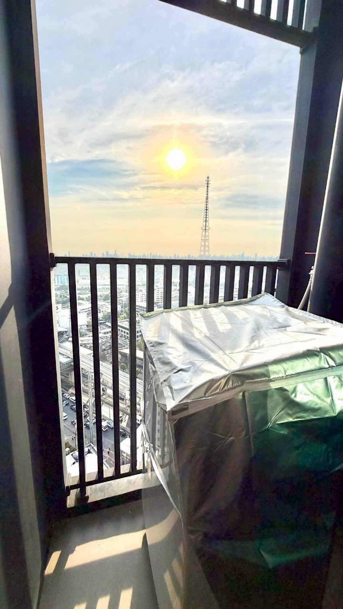 For RentCondoPattanakan, Srinakarin : ✅ TR9S167 ✅ Line : @p2nproperty