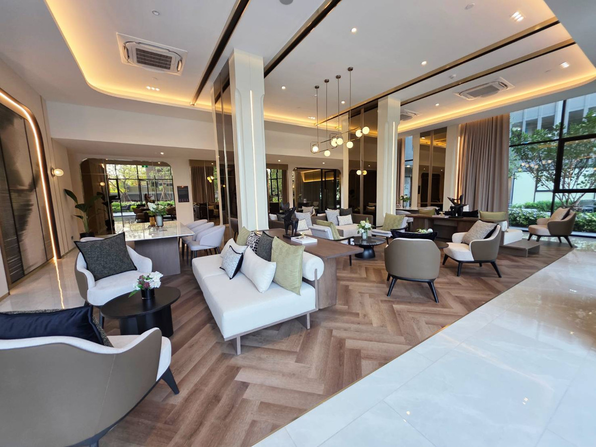 For RentCondoBangna, Bearing, Lasalle : 🔥For Rent Now🔥 Origin Place Bangna, brand new unit, never occupied. Next to MRT Sri Eiam Interchange (2 lines). Fully furnished with built-in furniture and Smart Closet. Near Central Bangna.