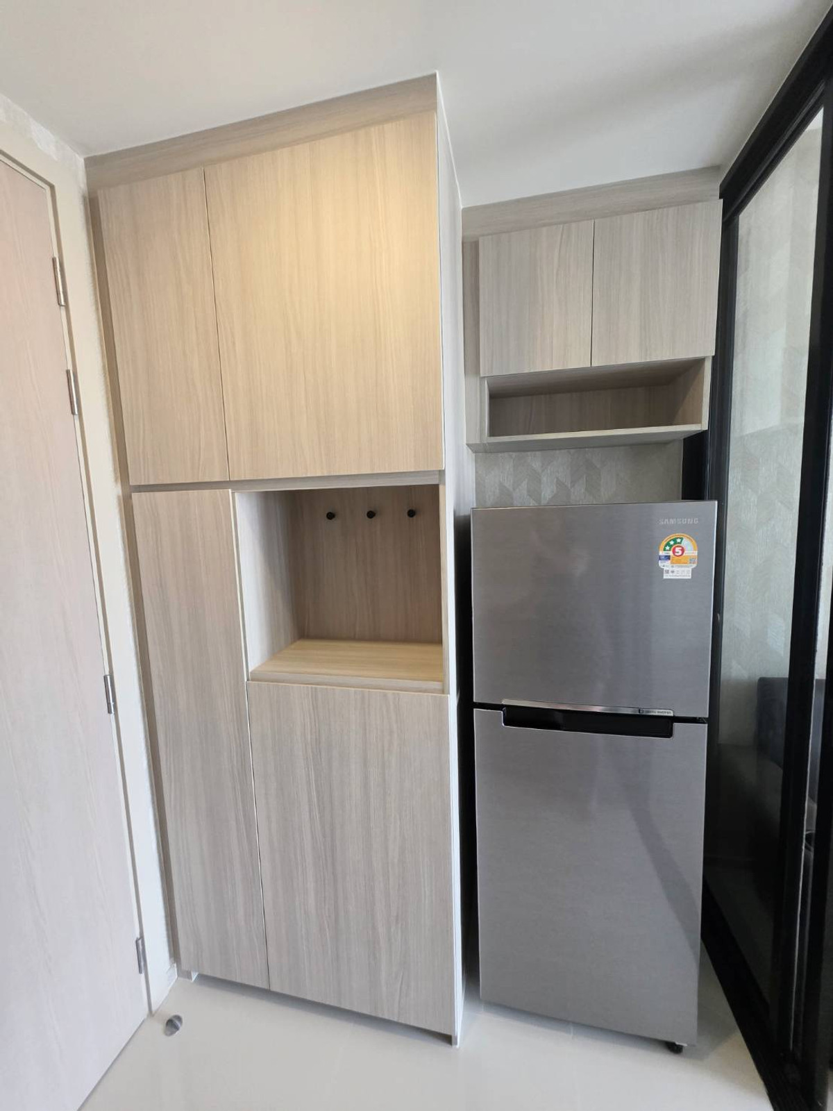 For RentCondoBangna, Bearing, Lasalle : 🔥For Rent Now🔥 Origin Place Bangna, brand new unit, never occupied. Next to MRT Sri Eiam Interchange (2 lines). Fully furnished with built-in furniture and Smart Closet. Near Central Bangna.