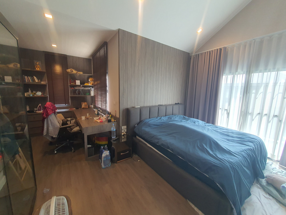 For SaleHousePinklao, Charansanitwong : Luxurious detached house next to the main road, Phutthamonthon Sai 4, Nordic design, ready to move in, Bangkok Boulevard Pinklao-Phetkasem, complete functions, 4 bedrooms, luxurious clubhouse, tight security. Worth the location!