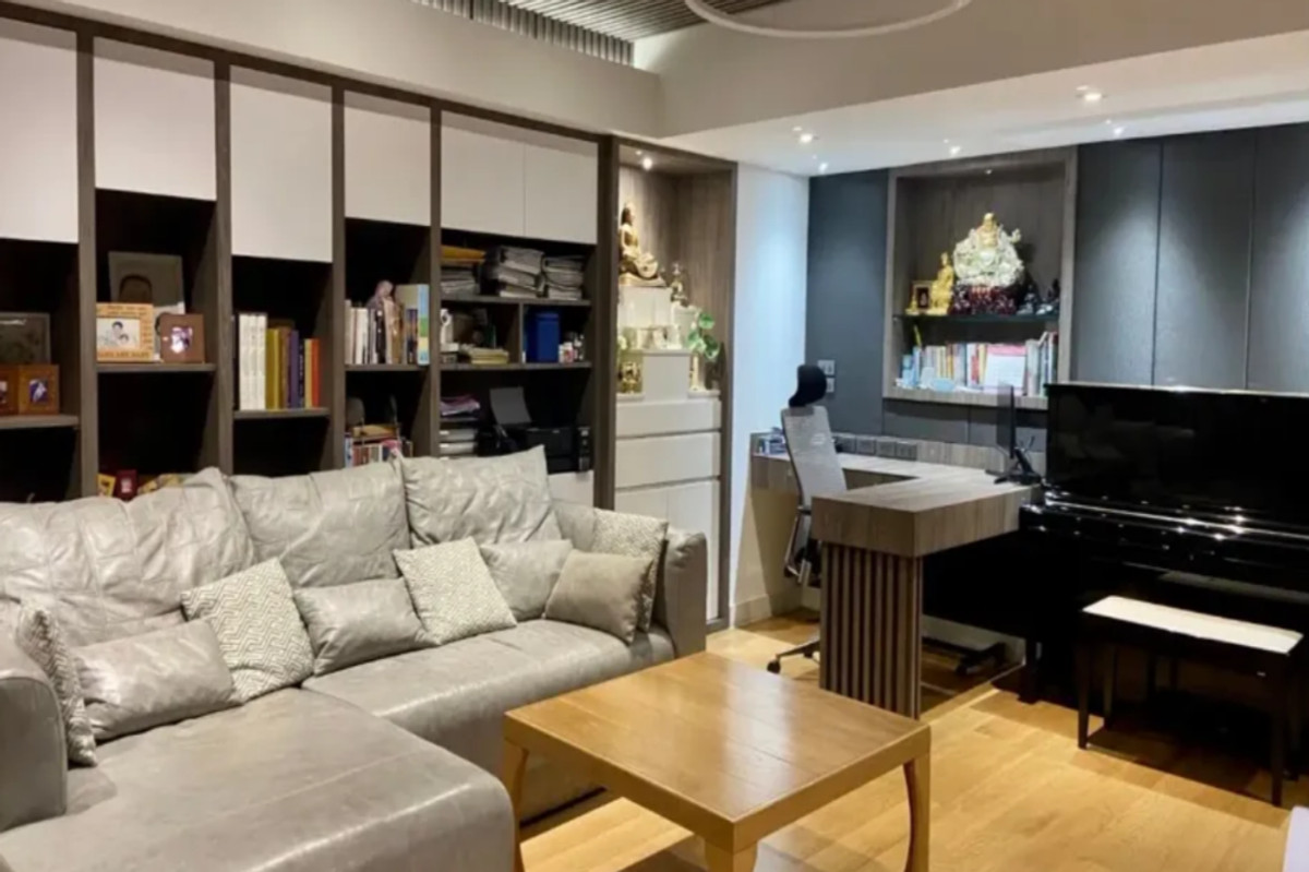For SaleCondoSukhumvit, Asoke, Thonglor : 🔥 Sale with tenant !! 🔥 Code C20230203376.........Royal Castle Sukhumvit, 3 bedroom, 3 bathroom, 1 maid's room, furnished, Special Deal!!📣📣