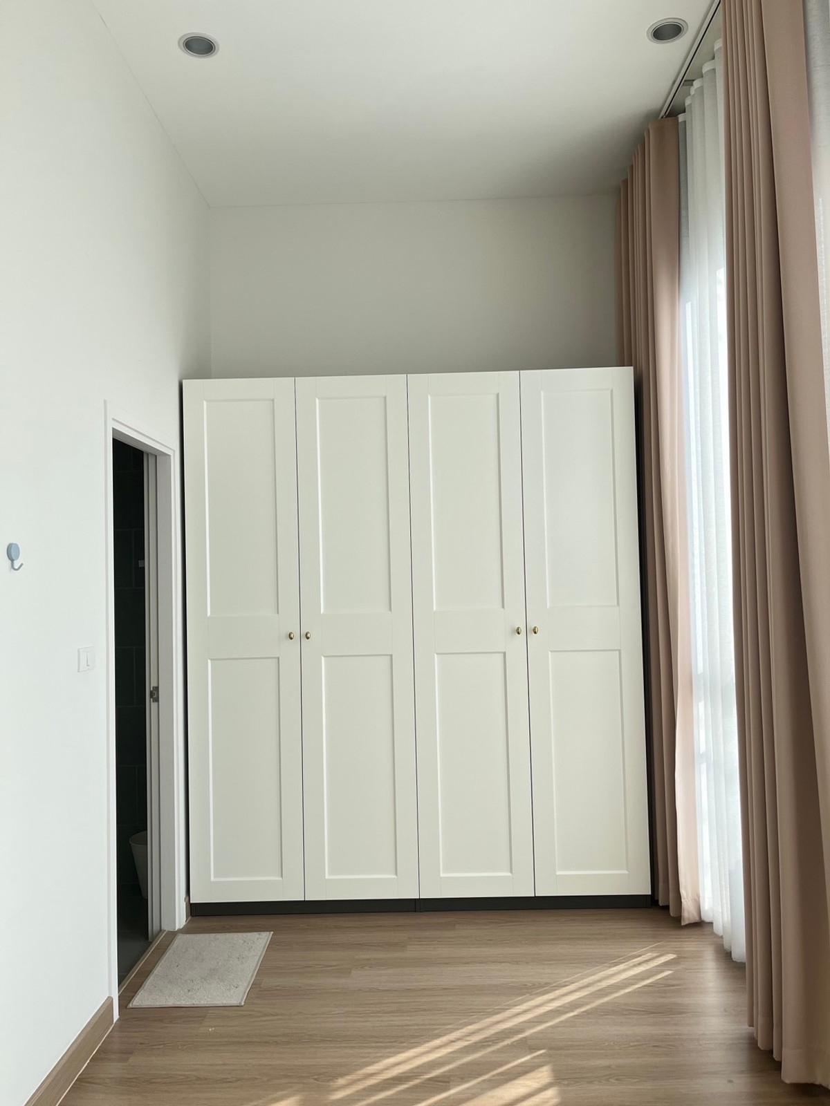 For SaleTownhomeBangna, Bearing, Lasalle : K-6759 for sale! V Compound Bangna Srinakarin, empty house near Mega Bangna.