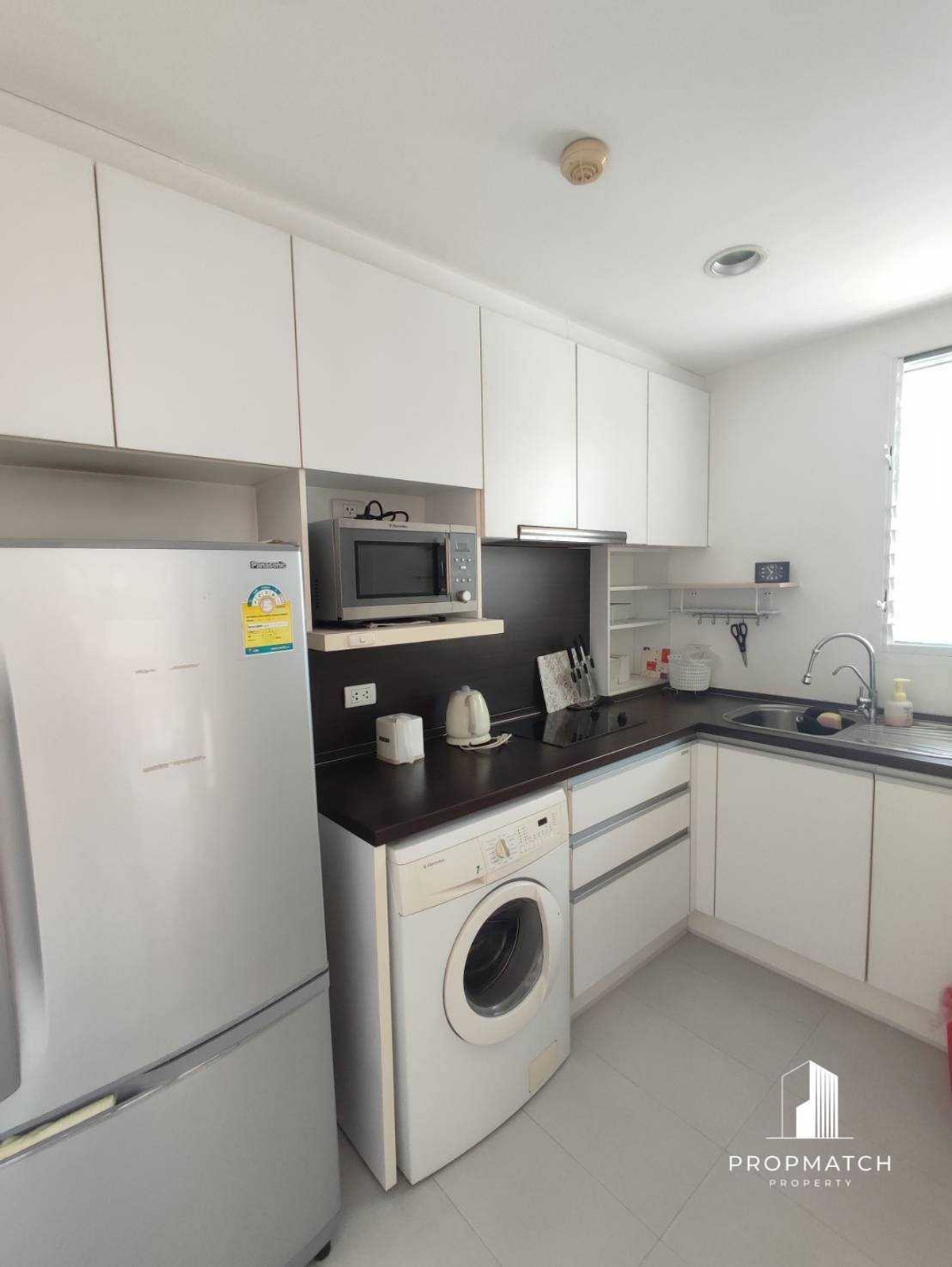 For RentCondoWongwianyai, Charoennakor : 📍The Bangkok Sathorn-Taksin 🛌 2 Bedroom 🚿2 Bathroom 🏬 4 Floor 📏 71 sq.m 📞0928895628 Line:plustor_ss