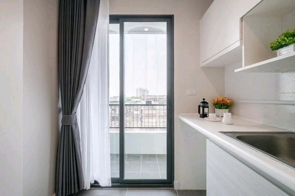 ขายคอนโดบางซื่อ วงศ์สว่าง เตาปูน : Hello 🏢 ขายคอนโด Metro Sky ประชาชื่น
ติด MRT เตาปูน & MRT บางซ่อน
ทำเลดี เข้าเมืองบางซื่อ–รัชดา–CBD สะดวก ใกล้ทางด่วน ตกแต่งใหม่พร้อมอยู่
