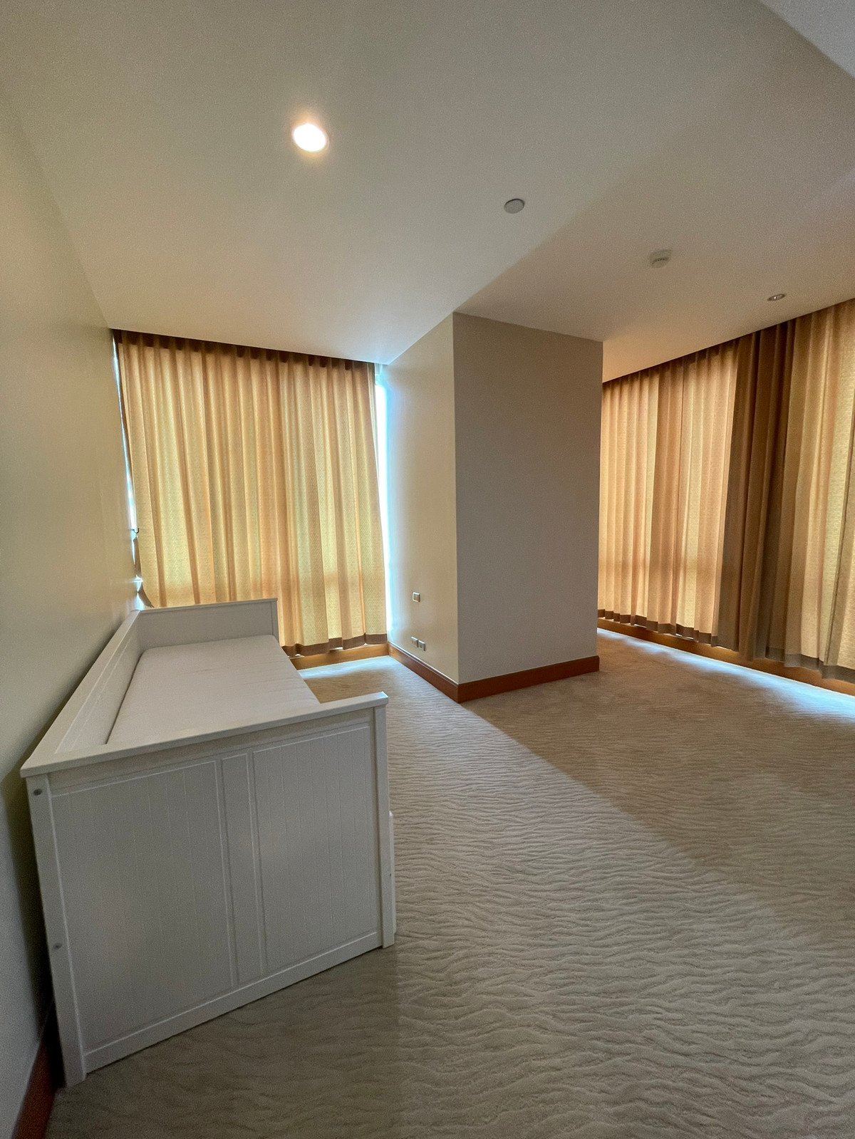 ให้เช่าคอนโดสาทร นราธิวาส : ปล่อยเช่าคอนโด Ascott Sathorn Bangkok ใกล้ BTS เซนต์หลุยส์ ห้องสวย ห้องใหญ่ พร้อมเข้าอยู่