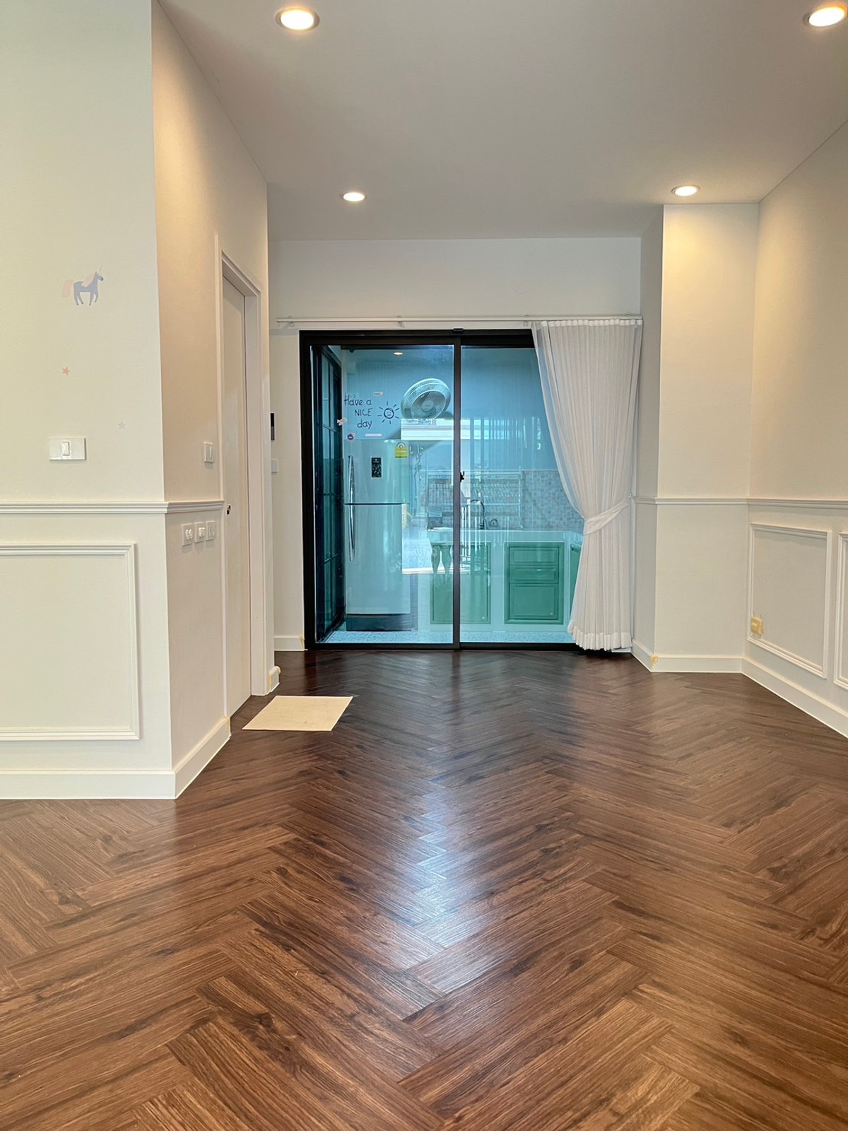 For SaleTownhomeBangna, Bearing, Lasalle : K-6759 for sale! V Compound Bangna Srinakarin, empty house near Mega Bangna.