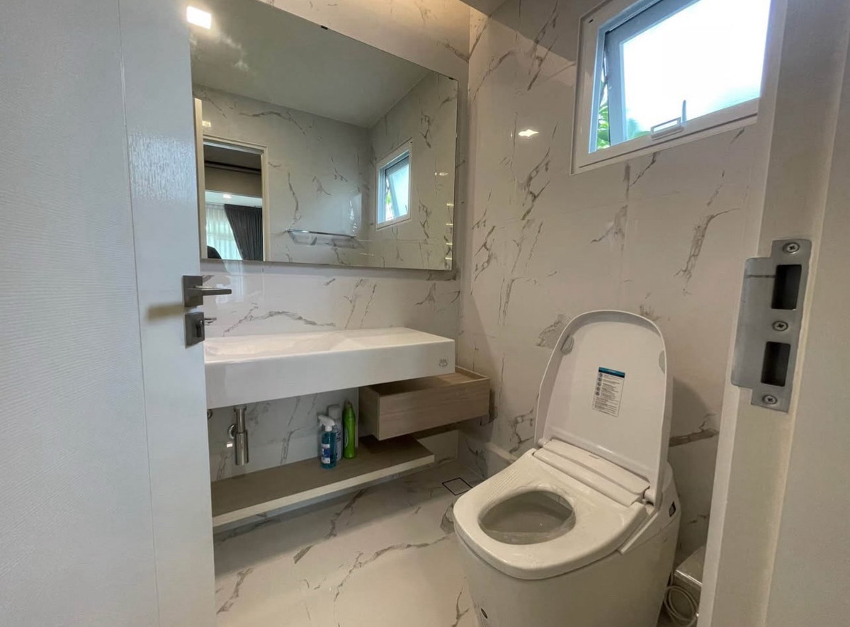 ให้เช่าบ้านลาดกระบัง สุวรรณภูมิ : ให่เช่า บ้านเดี่ยว หมู่บ้ทนมัณฑนาบางนา-วงแหวน