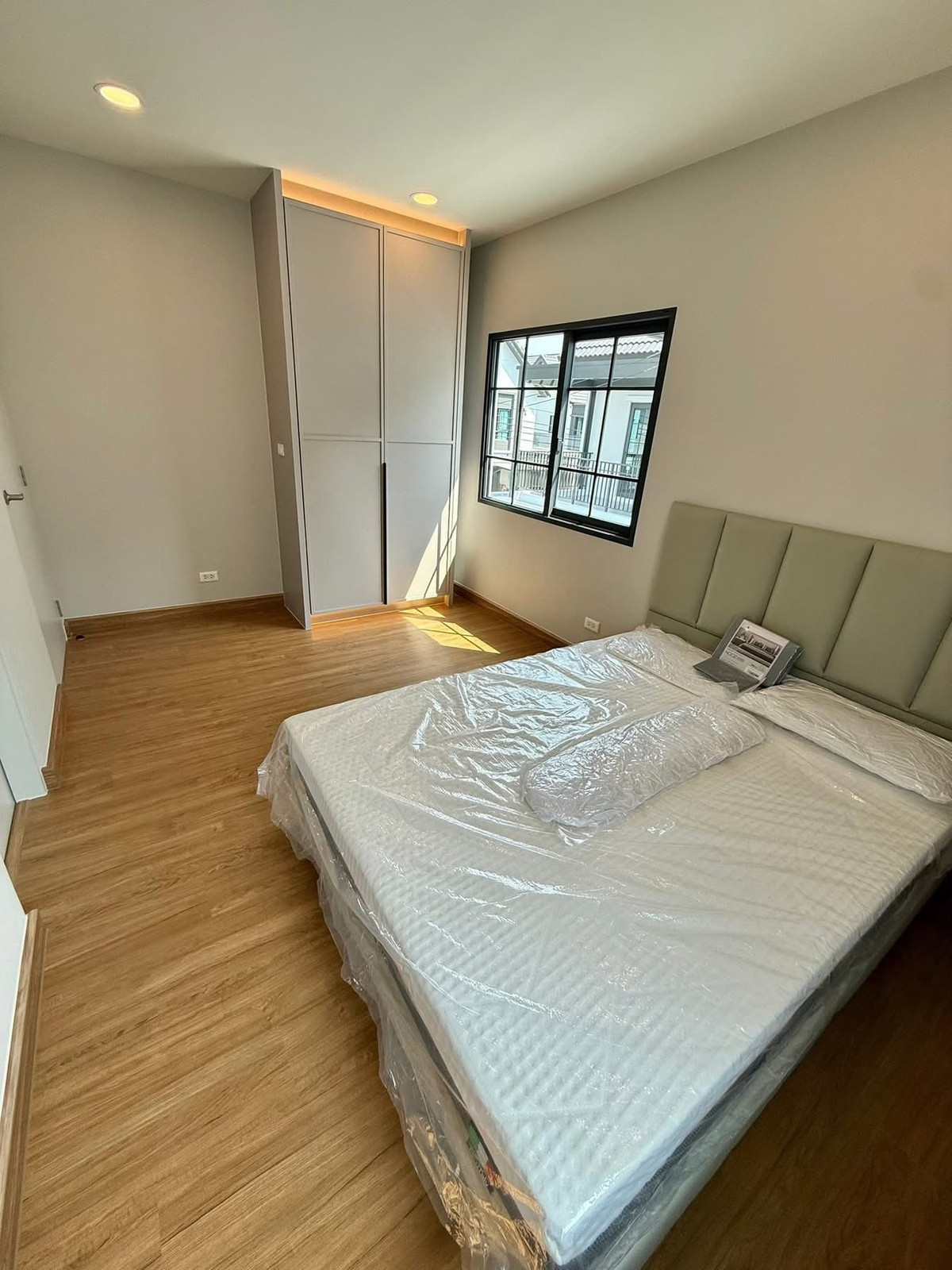 HouseBangna, Bearing, Lasalle : Centro Bangna Phase 2 / 4 Bedrooms (Sale and Rent), Centro Bangna Phase 2 / 4 Bedrooms (SALE & AVAILABLE) YOK083