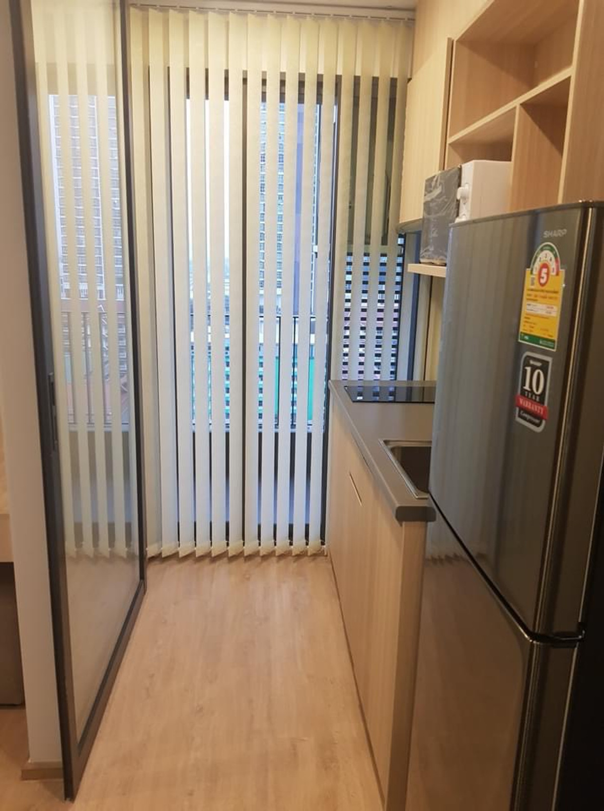 For RentCondoBangna, Bearing, Lasalle : Condo for Rent: Ideo O2 Near BTS Bang Na (approx. 300 meters)