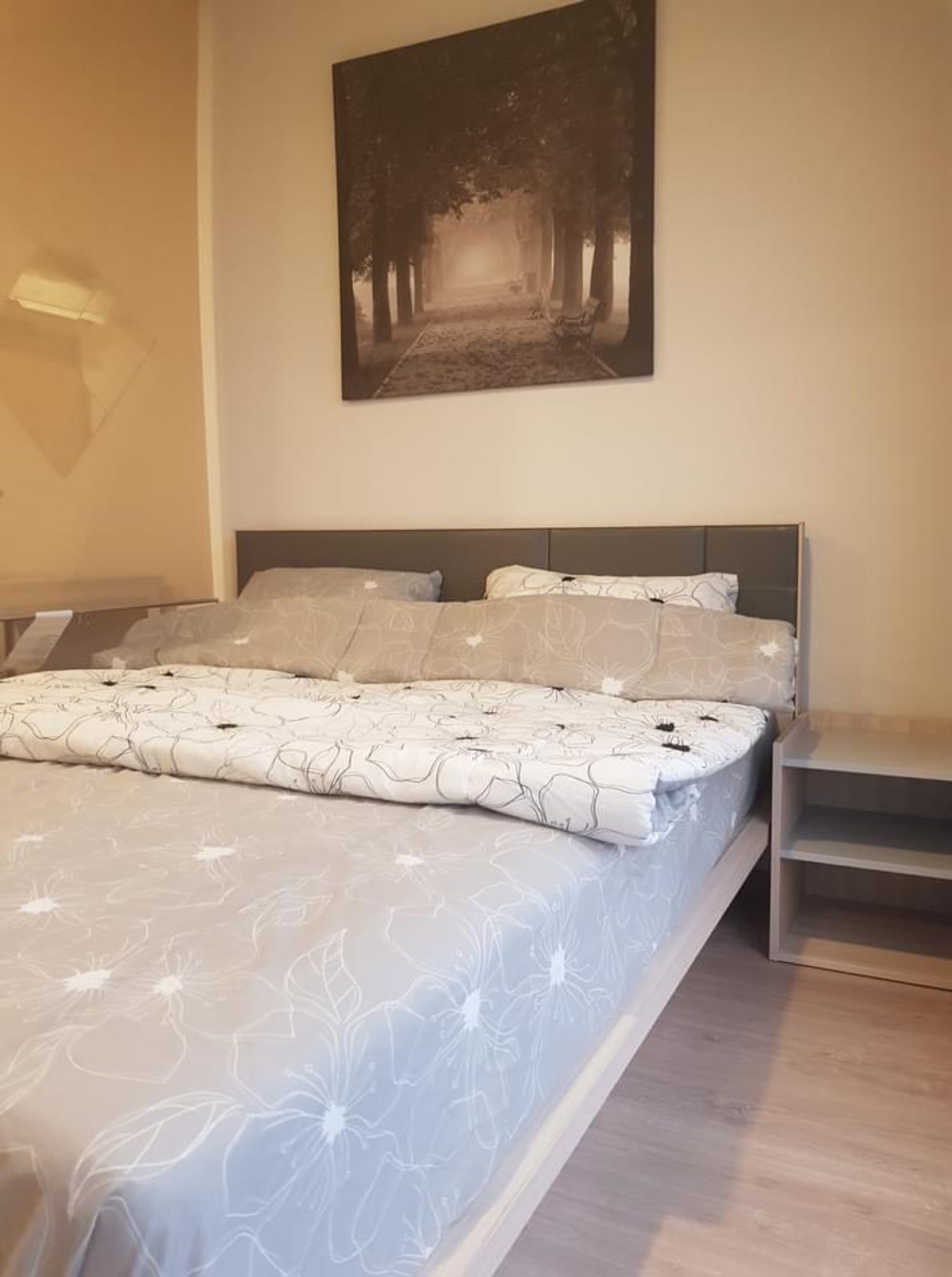 For RentCondoBangna, Bearing, Lasalle : Condo for Rent: Ideo O2 Near BTS Bang Na (approx. 300 meters)