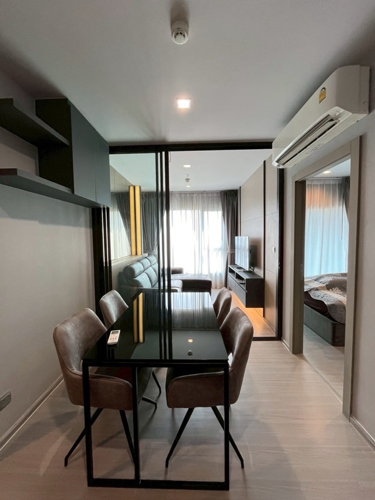 ให้เช่าคอนโดพระราม 9 เพชรบุรีตัดใหม่ RCA : LIFE ASOKE-RAMA9🌈 1BEDROOM PLUS 35sq.m Price 25K