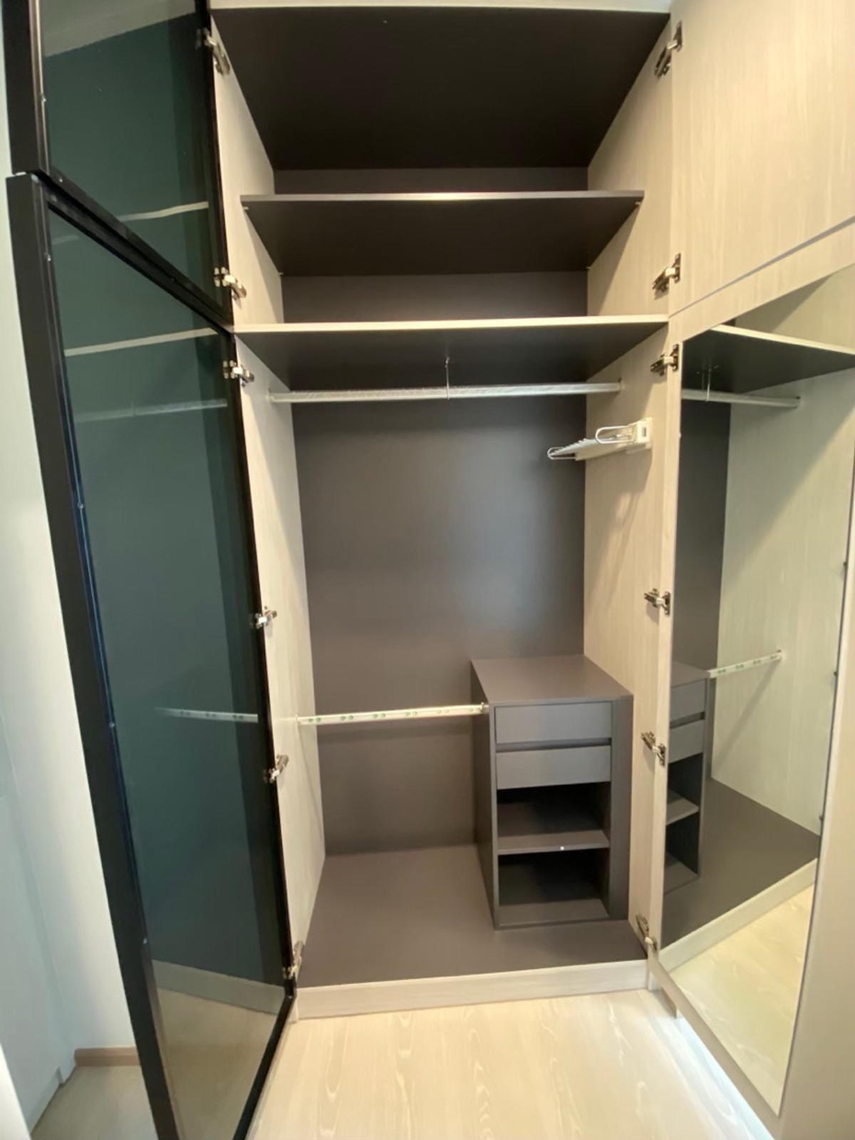 For RentCondoSamut Prakan,Samrong : PFD-08034 For rent Niche Mono Sukhumvit-Puchao  1 bedroom 35.48 sq m., proportionally separated rooms, fully furnished.