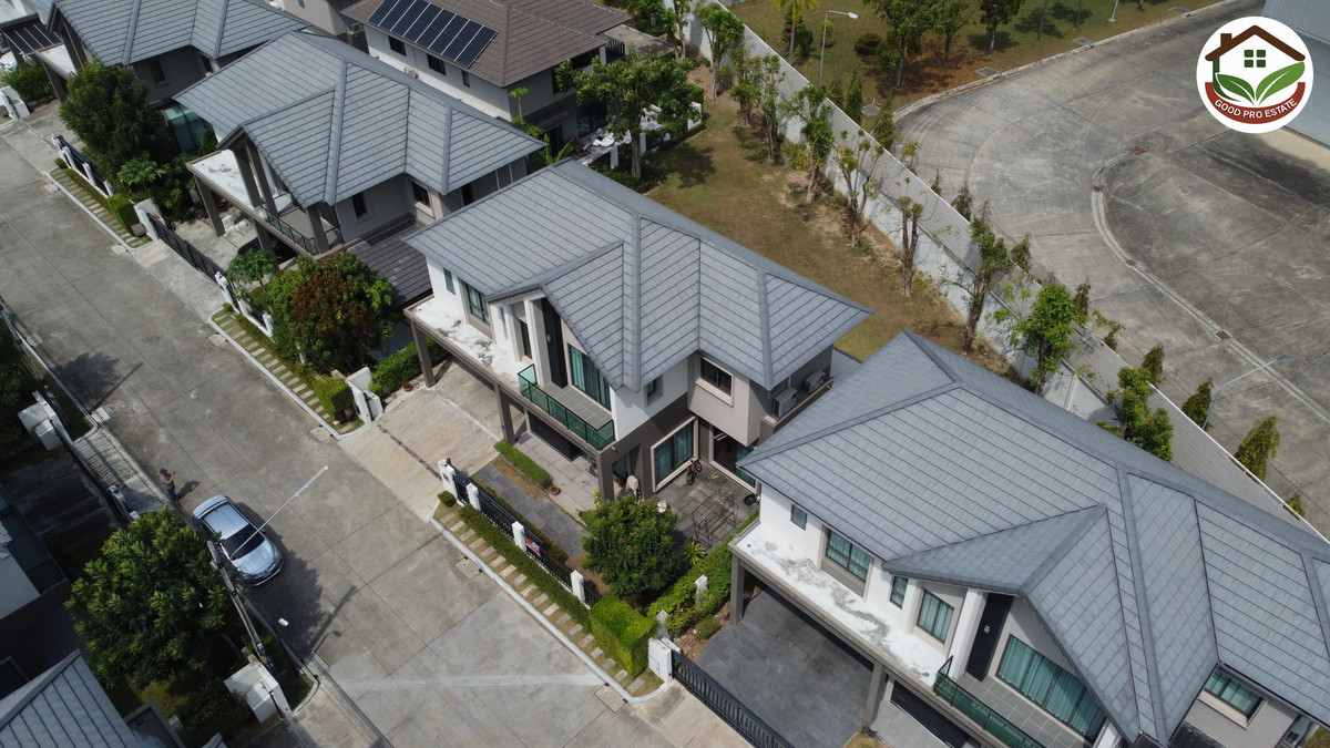 For SaleHousePinklao, Charansanitwong : Luxurious detached house next to the main road, Phutthamonthon Sai 4, Nordic design, ready to move in, Bangkok Boulevard Pinklao-Phetkasem, complete functions, 4 bedrooms, luxurious clubhouse, tight security. Worth the location!