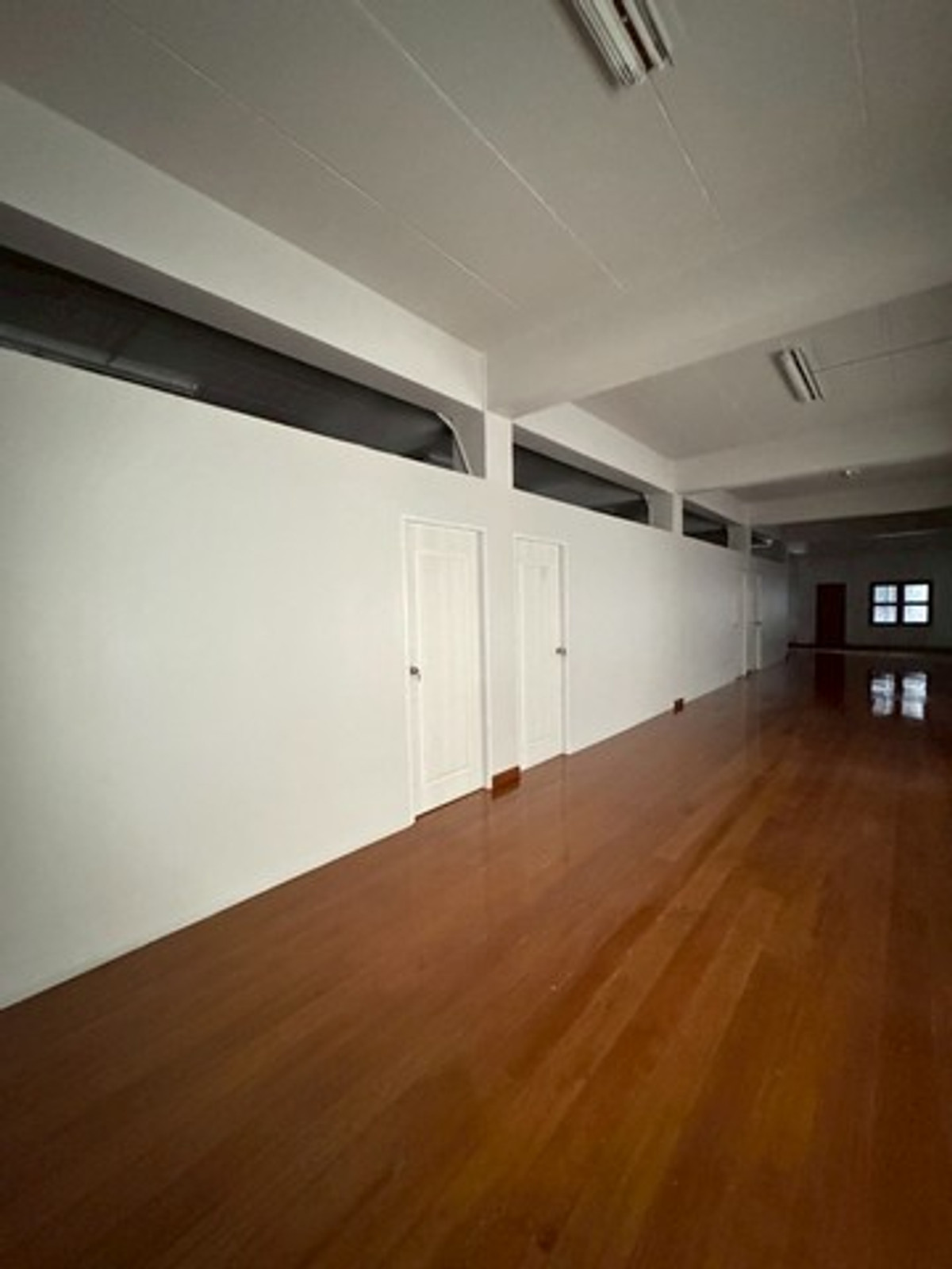 ให้เช่าอาคารพาณิชย์พัฒนาการ ศรีนครินทร์ : HR3224ให้เช่าอาคารพาณิชย์พื้นที่ใหญ่ 1,100 ตร.ม. ทำเลทองติดถนนศรีนครินทร์ หน้าร้านโดดเด่นติดถนนใหญ่ (ฝั่งซีคอนสแควร์) | ใกล้ MRT ศรีนุช เพียงไม่กี่ก้าว