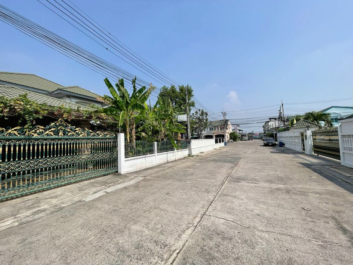 ขายบ้านอยุธยา : ขายบ้านเดี่ยว หมู่บ้านกรุงศรีธานี ขนาด 99 ตารางวา 4 ห้องนอน ตำบลวัดตูม อำเภอพระนครศรีอยุธยา จังหวัดพระนครศรีอยุธยา