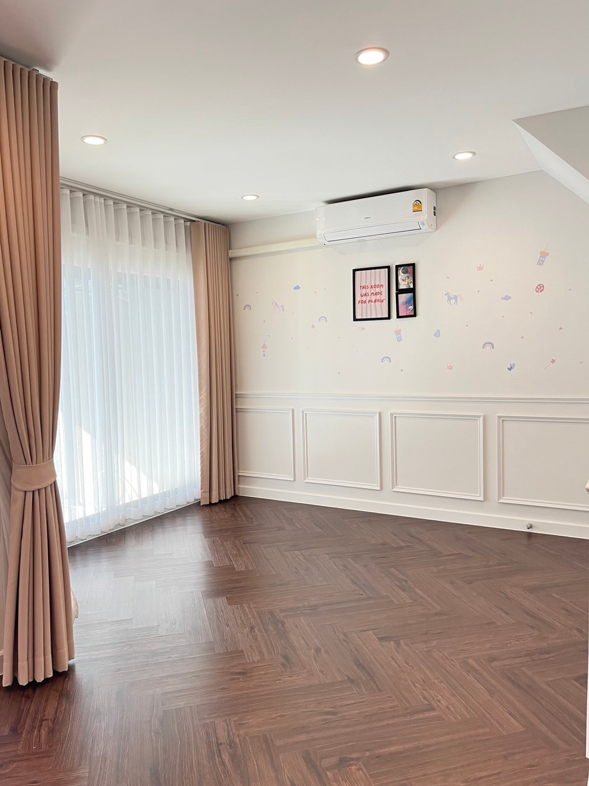 For SaleTownhomeBangna, Bearing, Lasalle : K-6759 for sale! V Compound Bangna Srinakarin, empty house near Mega Bangna.