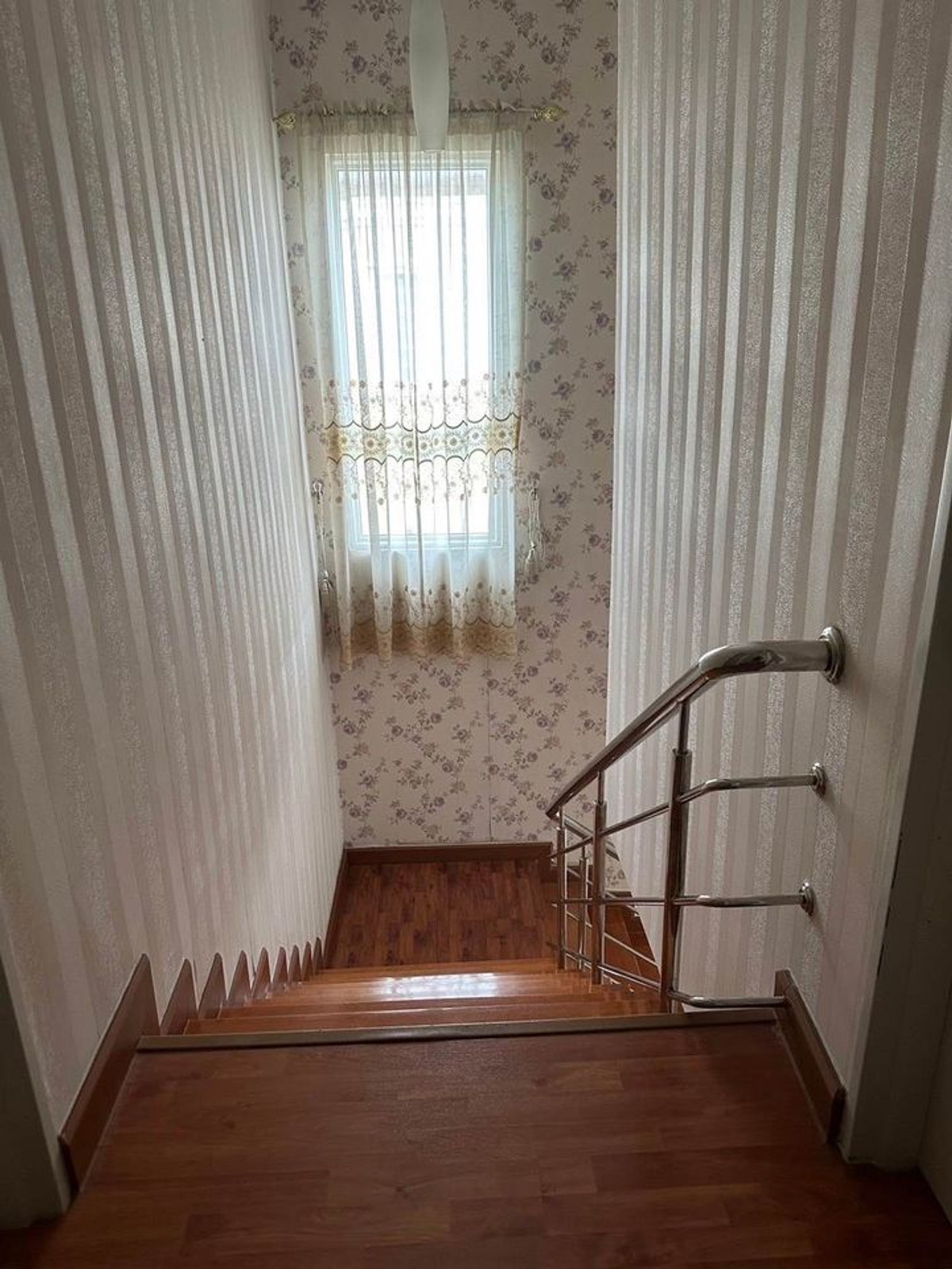 ให้เช่าบ้านนนทบุรี บางใหญ่ บางบัวทอง : บ้าน ทาวน์โฮม 3ชั้น เหมาะทำออฟฟิศ ปากซอยถนนโยธาธิการ ราชพฤกษ์-ท่าอิฐ