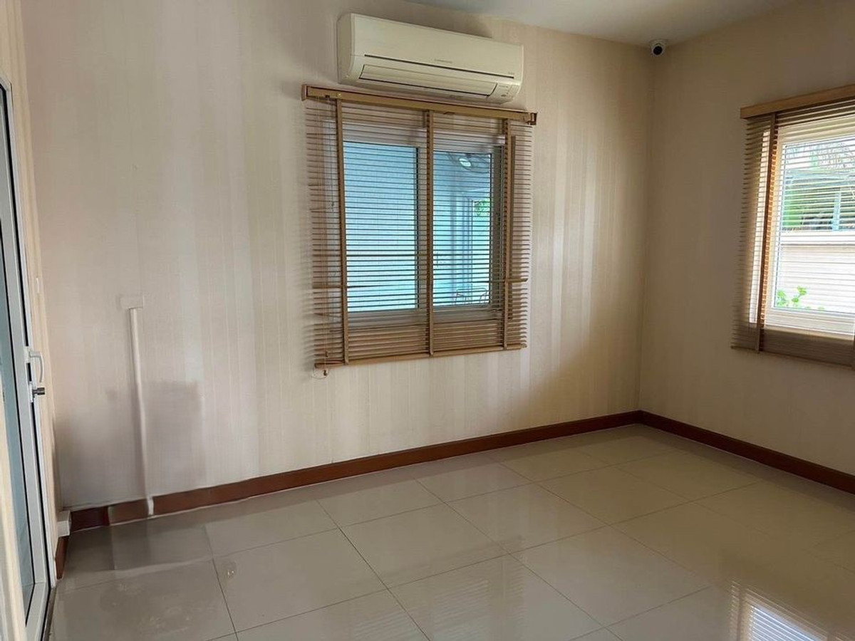 ให้เช่าบ้านนนทบุรี บางใหญ่ บางบัวทอง : บ้าน ทาวน์โฮม 3ชั้น เหมาะทำออฟฟิศ ปากซอยถนนโยธาธิการ ราชพฤกษ์-ท่าอิฐ