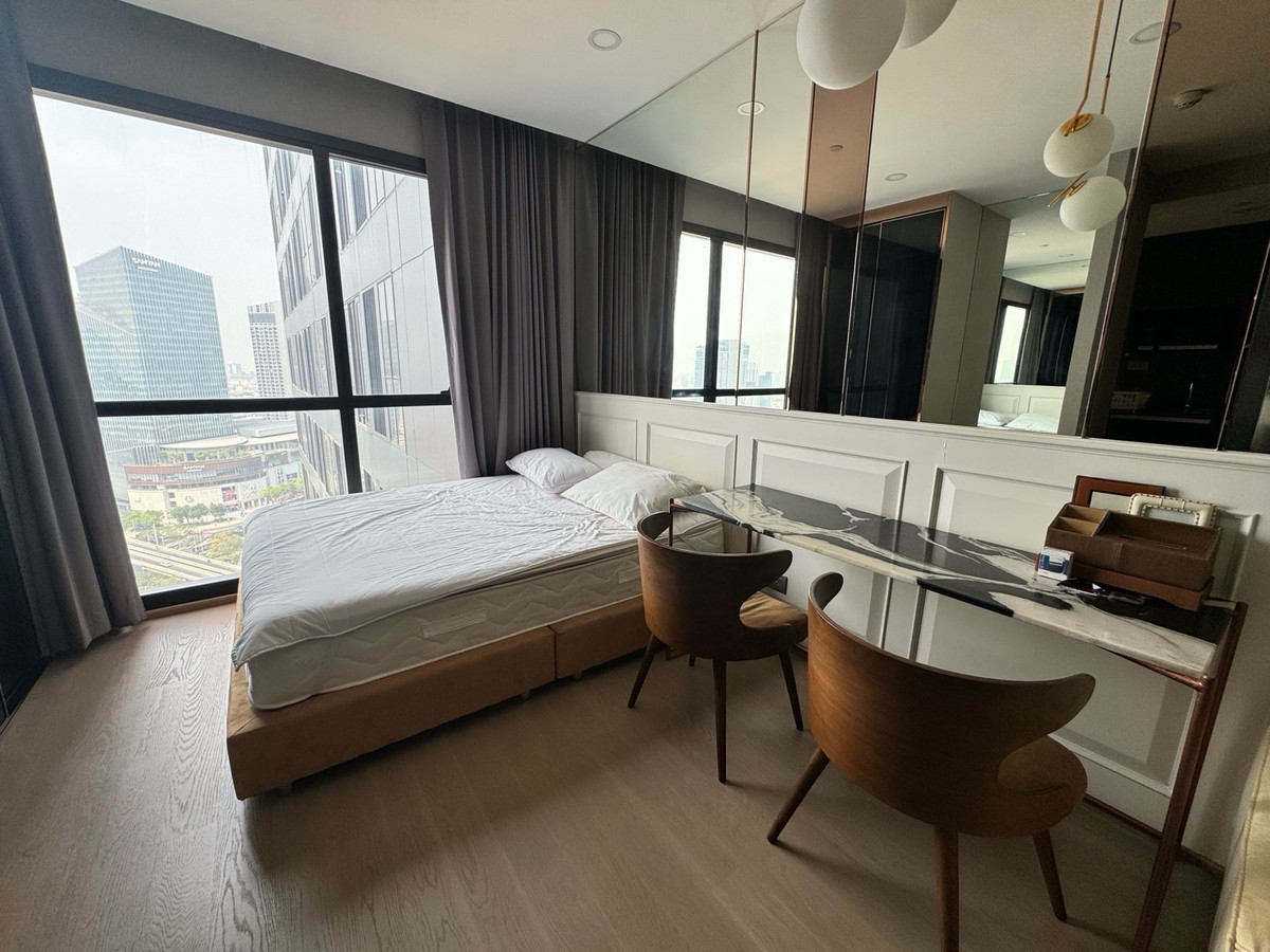 For RentCondoSiam Paragon ,Chulalongkorn,Samyan : For rent Ashton chula Silom price 22,000 baht contact 0869017364