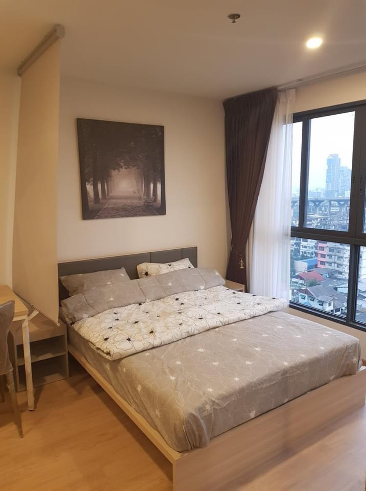For RentCondoBangna, Bearing, Lasalle : Condo for Rent: Ideo O2 Near BTS Bang Na (approx. 300 meters)