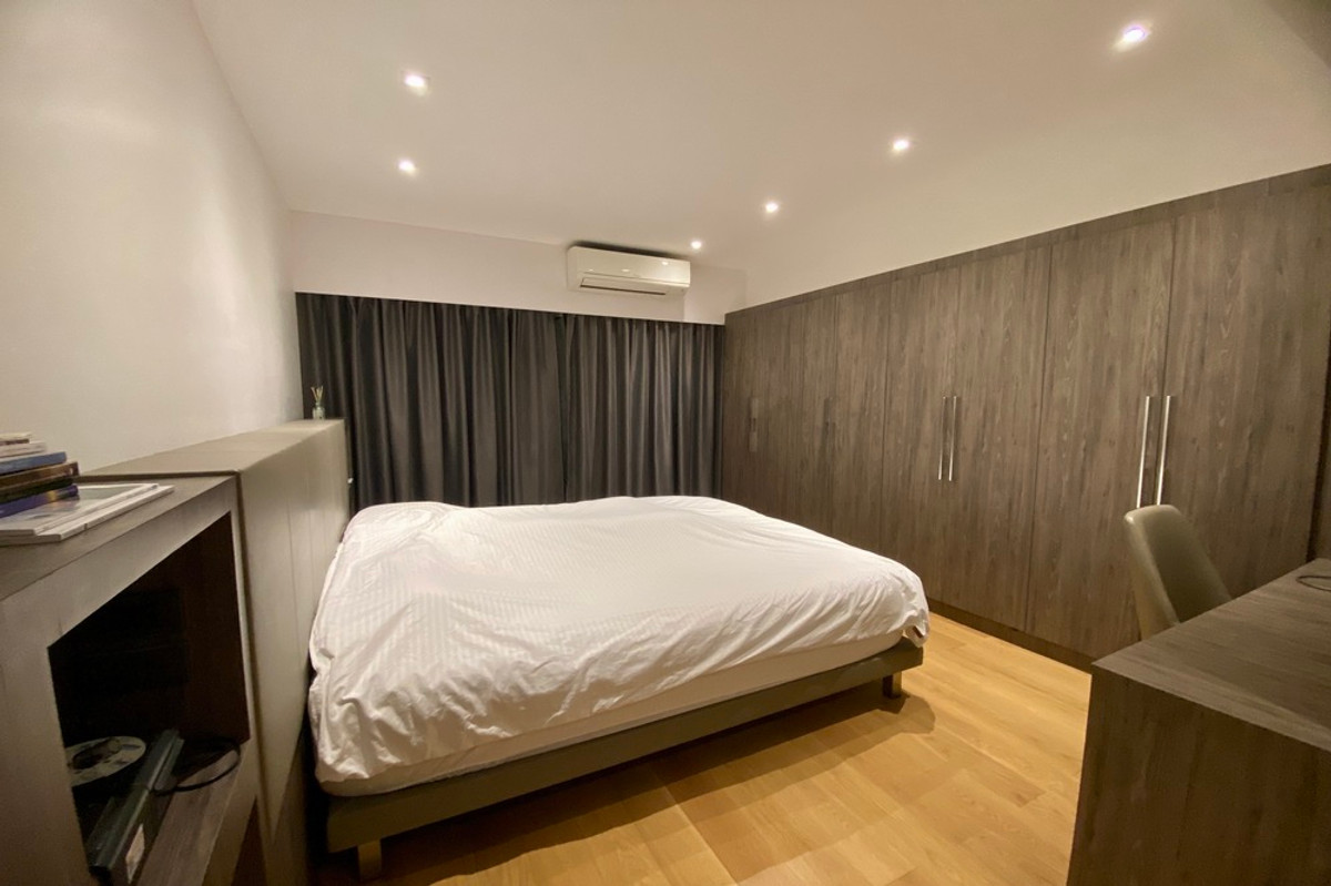 For SaleCondoSukhumvit, Asoke, Thonglor : 🔥 Sale with tenant !! 🔥 Code C20230203376.........Royal Castle Sukhumvit, 3 bedroom, 3 bathroom, 1 maid's room, furnished, Special Deal!!📣📣